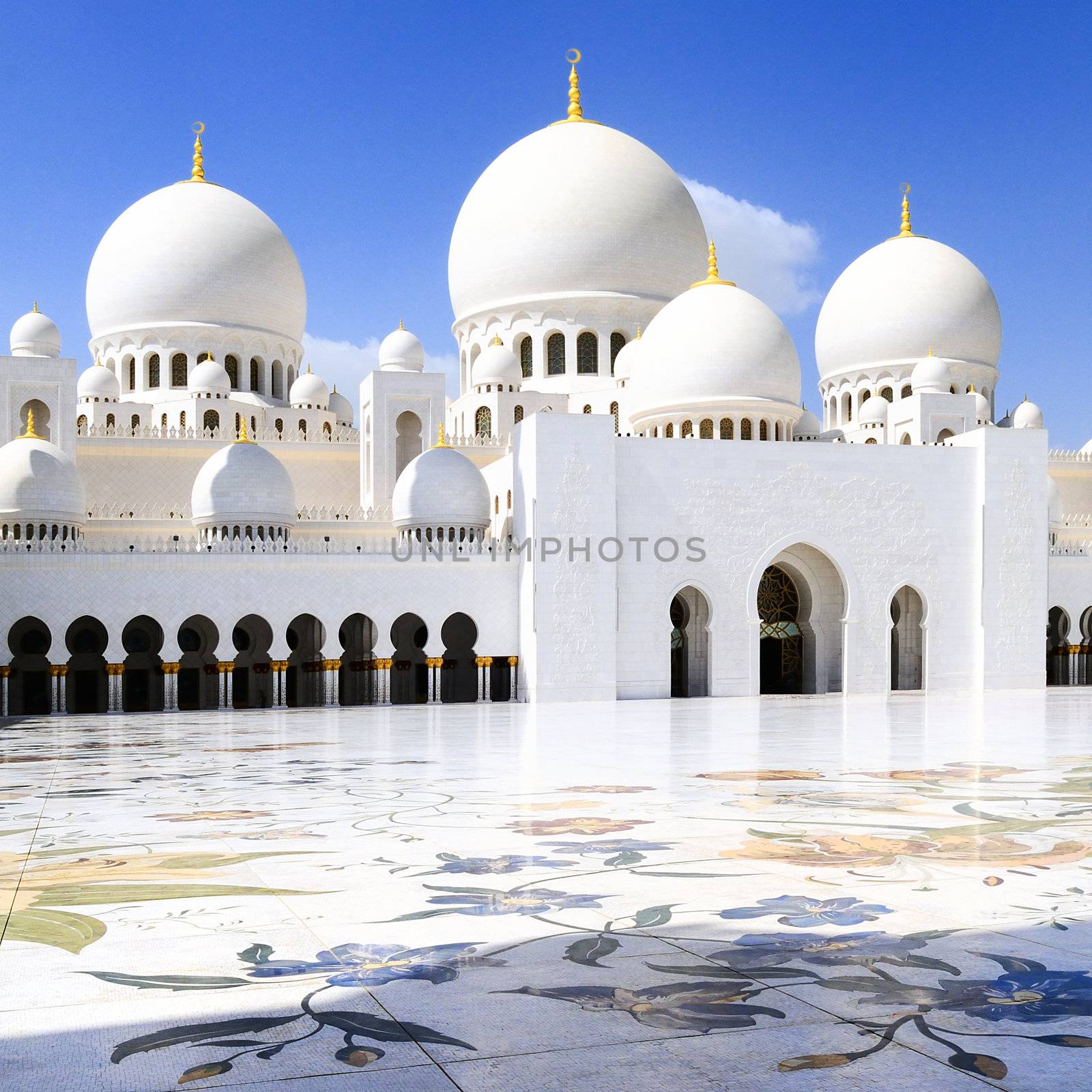 Abu Dhabi Sheikh Zayed White Mosque