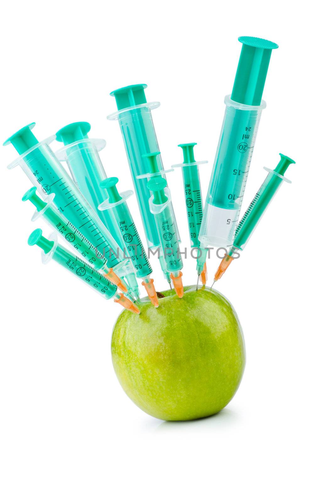 Experiment with apple and syringes by Elnur