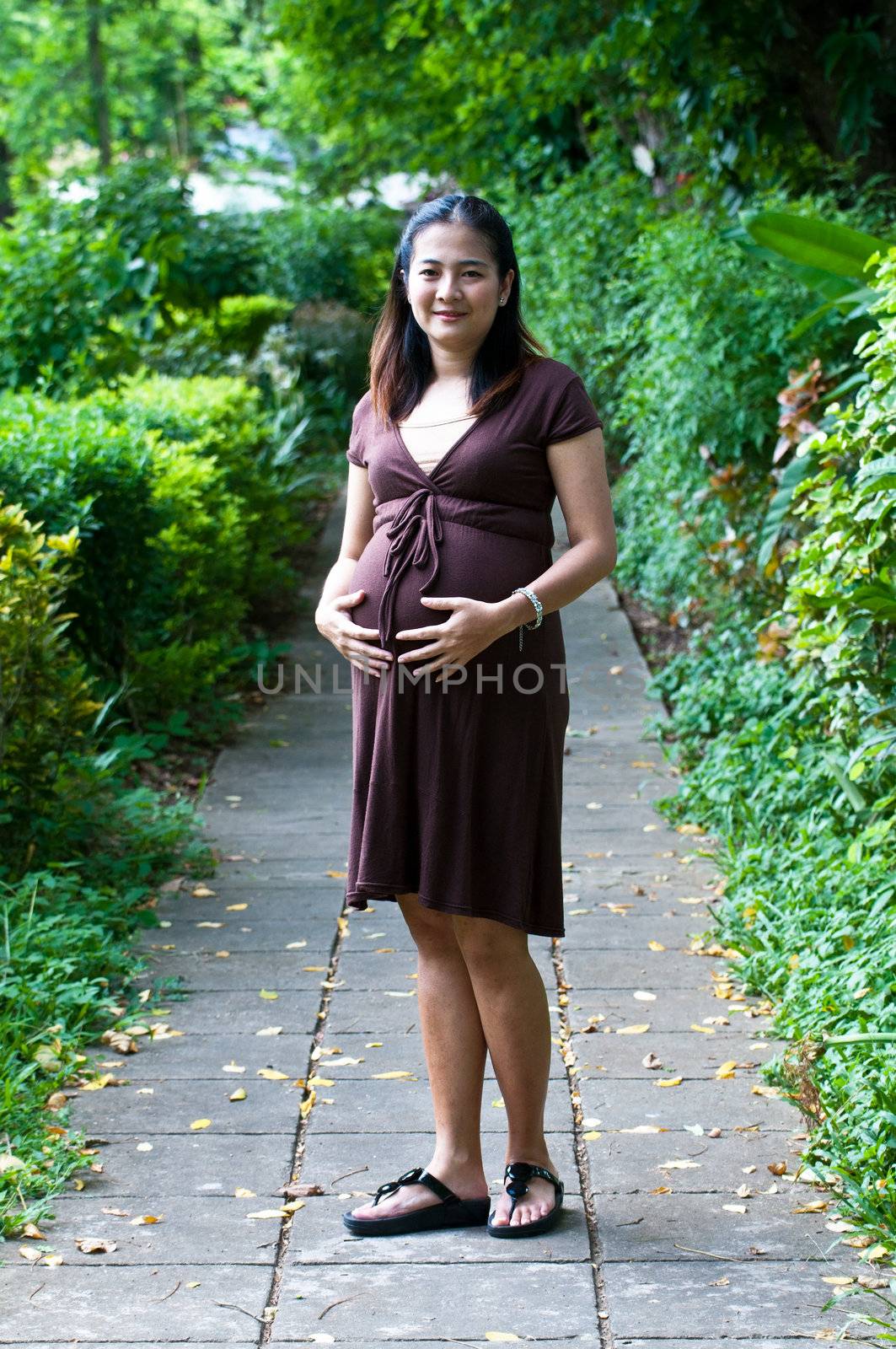 beautiful pregnant mother to be by Yuri2012