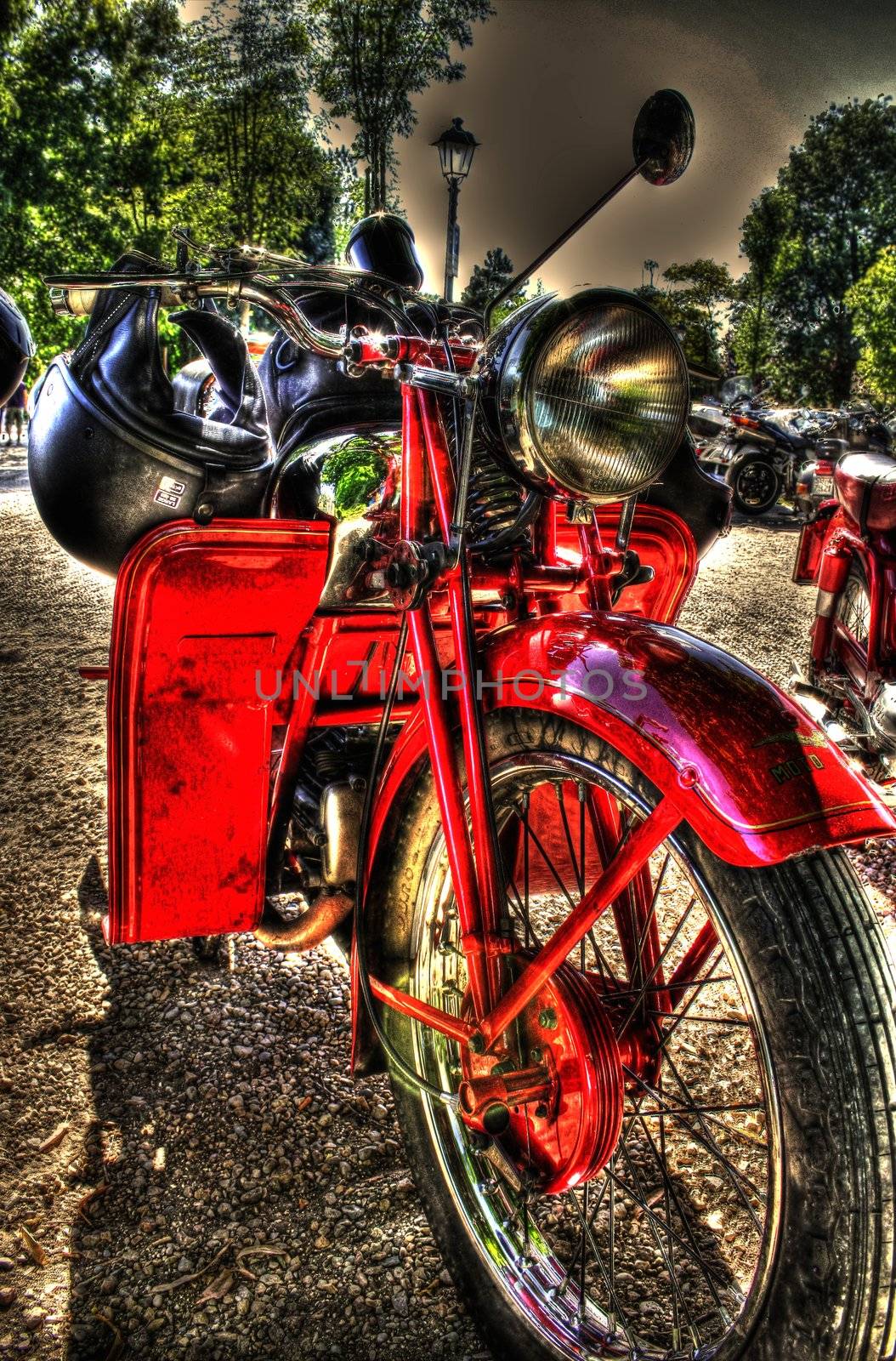Motorcycle by maurompf