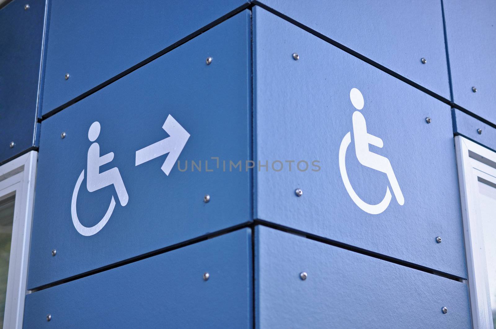 able access sign 