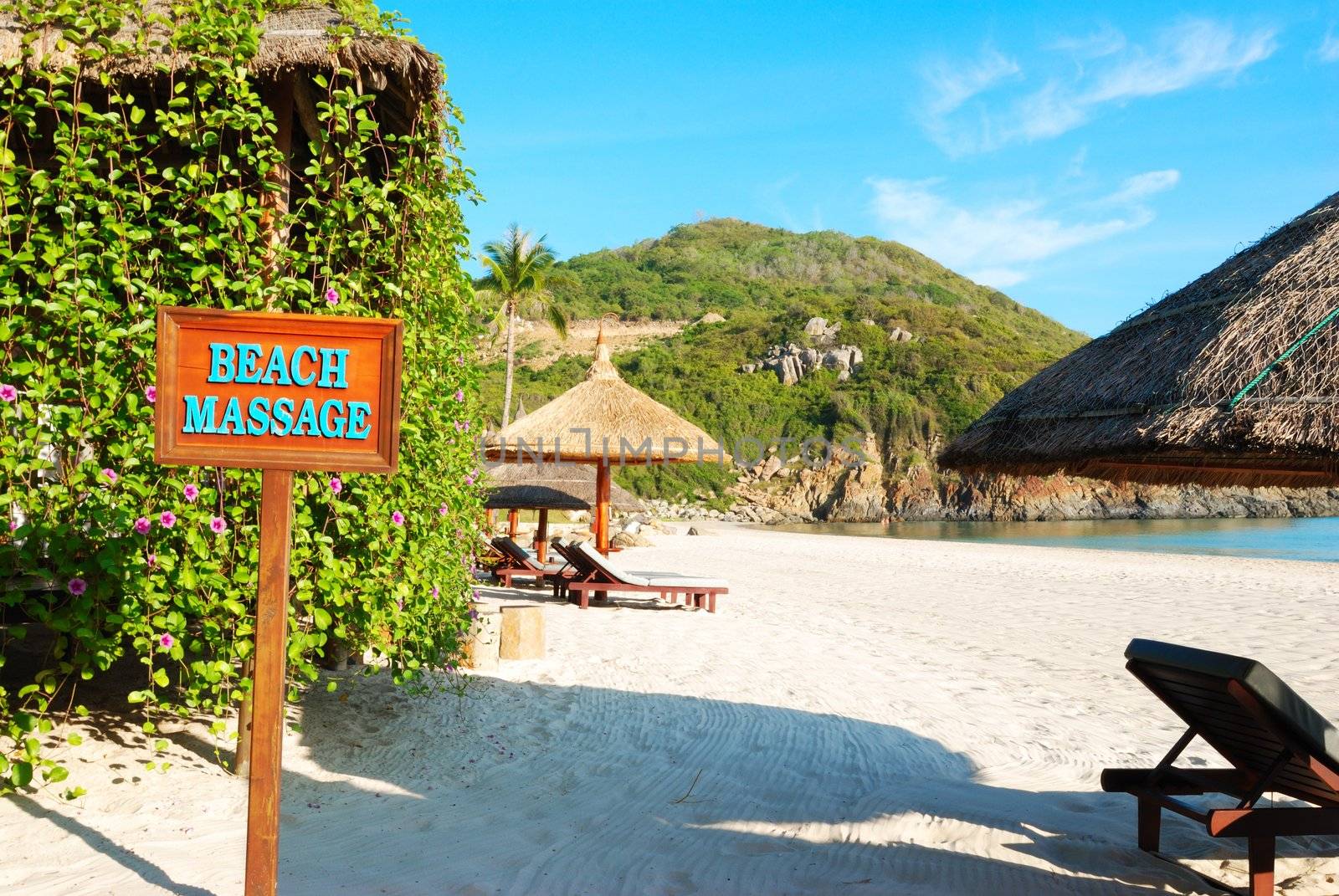 Beach Massage Sign, Pacific ocean