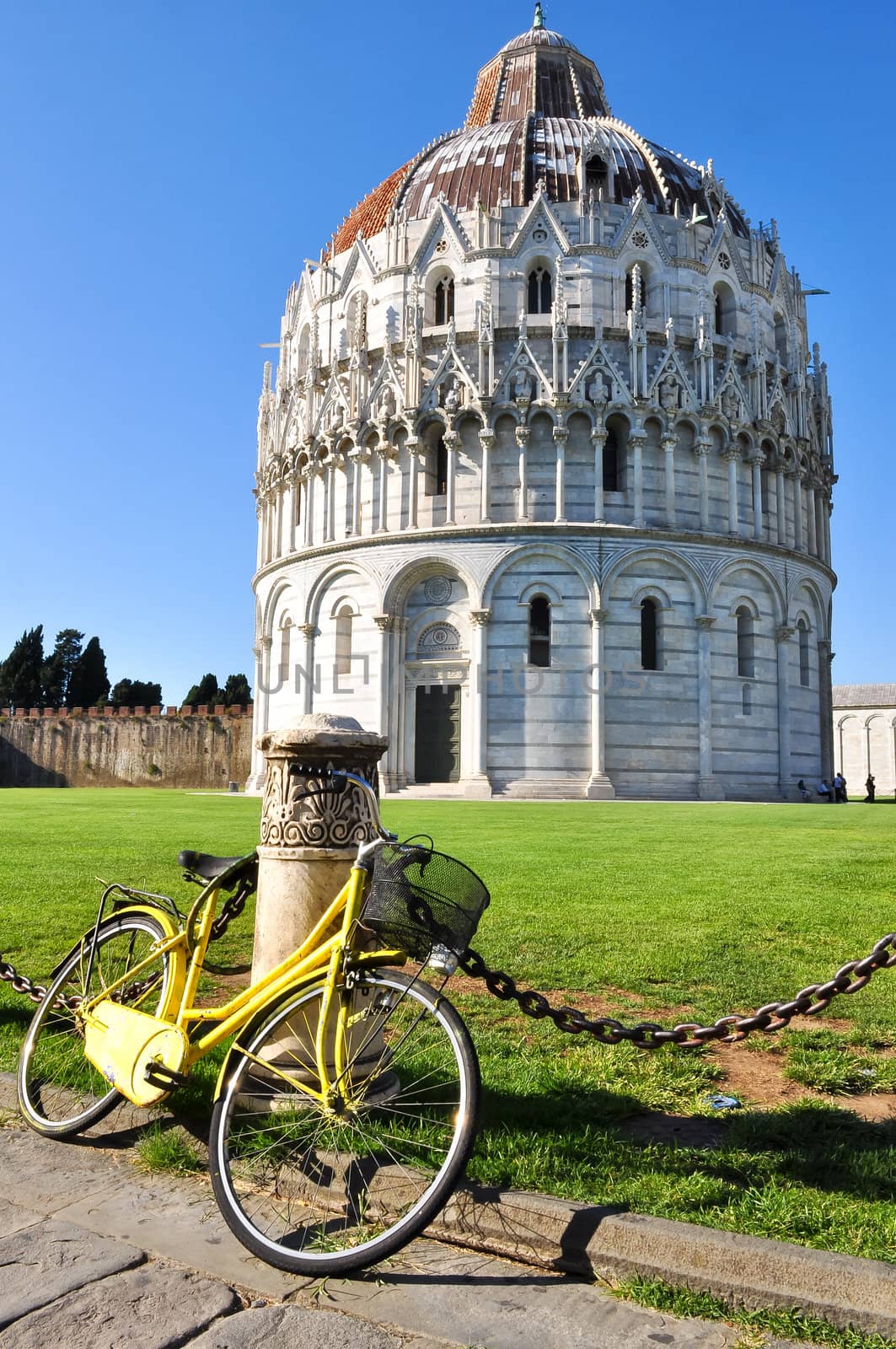 Baptistery of St. John in Pisa, Italy by martinm303