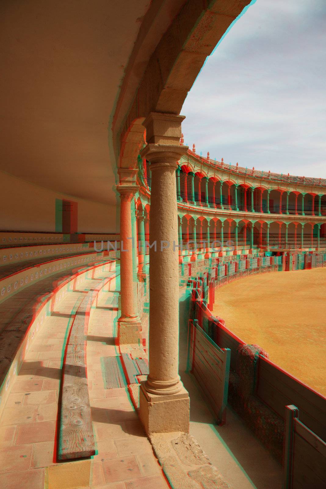 stereo  Bullfighting arena by vicnt