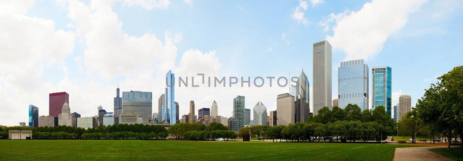 Cityscape of downtown Chicago, IL on the sunny day