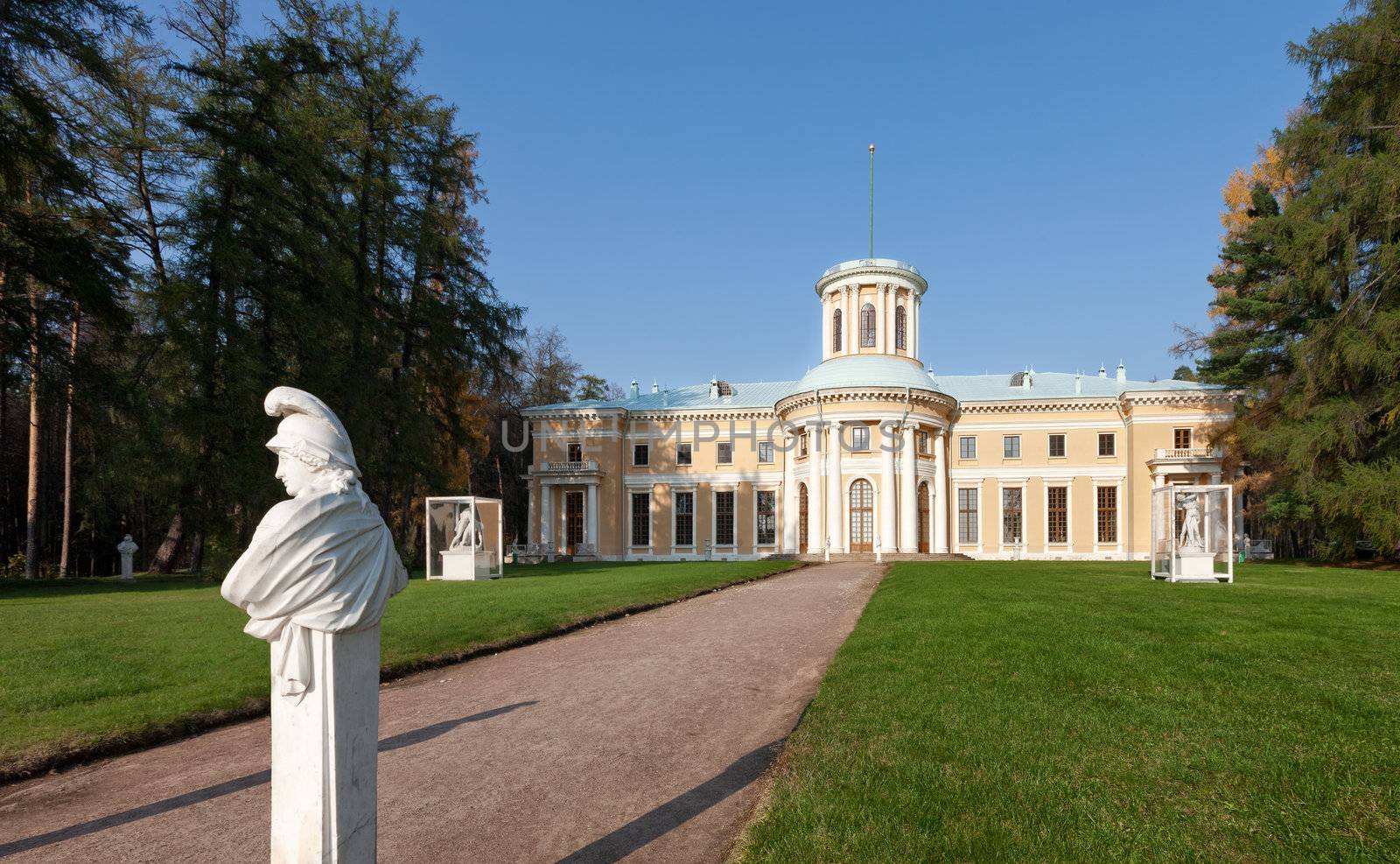 Museum-Estate of Arkhangelskoye. Grand Palace. Arkhangelskoye - unique monument of Russian architecture of the manor, located 20 kilometers northwest of Moscow on the Moskva River.