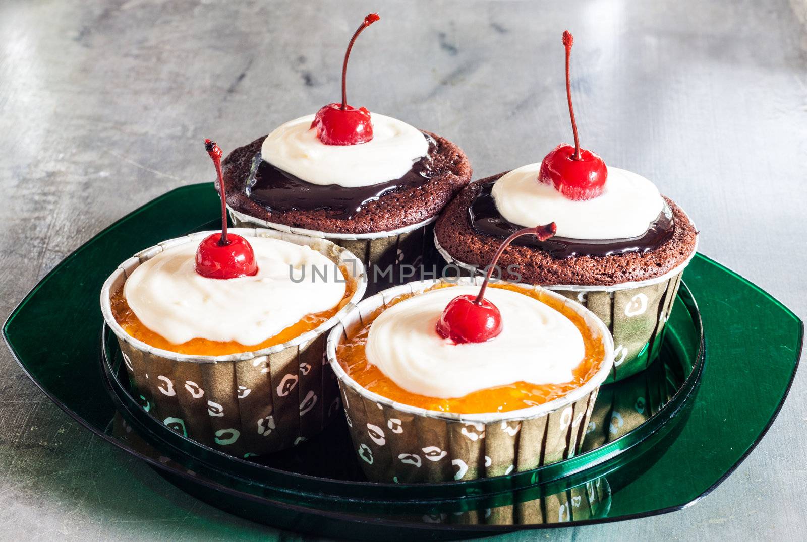 Two Chocolate and Two Butter Marmalade Cupcakes