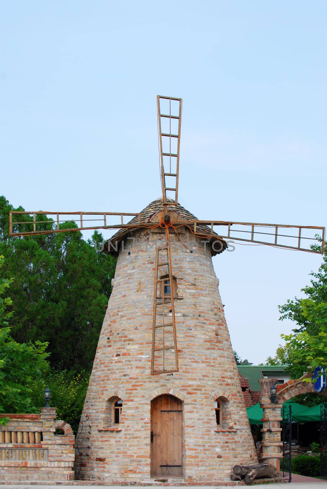 windmill by goce