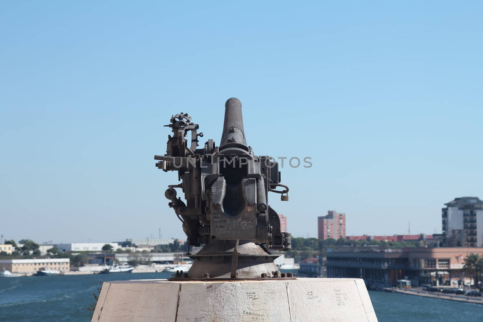 Old 30's cannon facing the port of Brindisi, Italy
