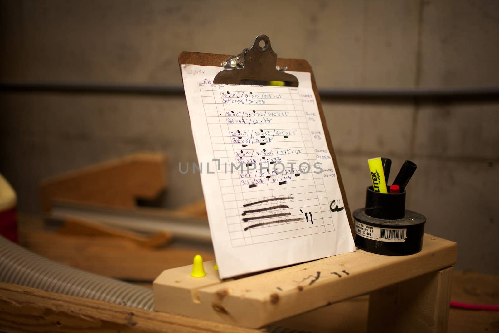 clipboard and marker by kozzi