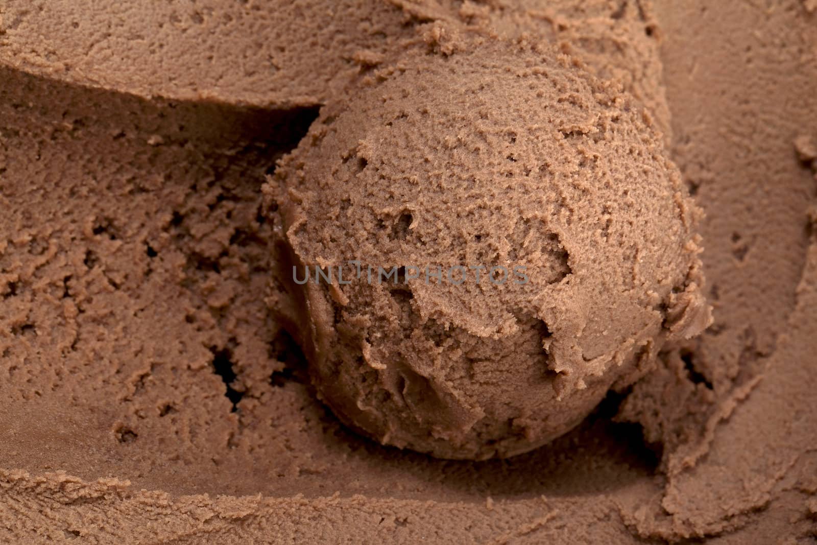 creamy chocolate ice cream by kozzi