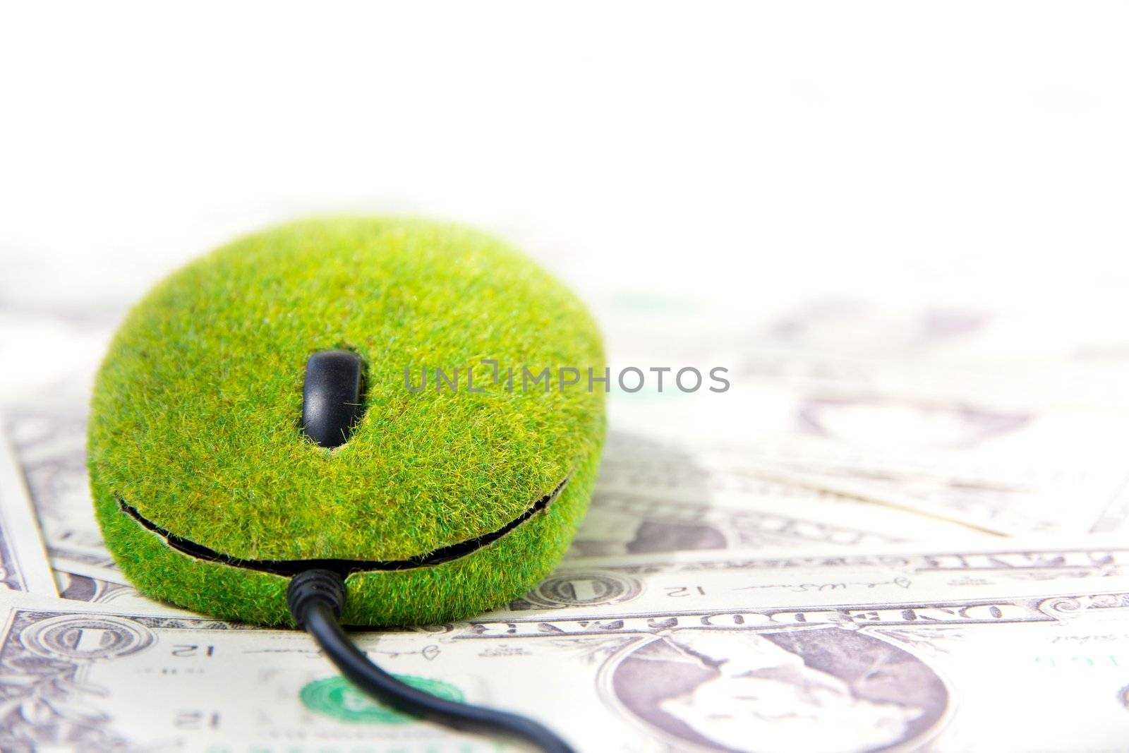 eco computer mouse with cash