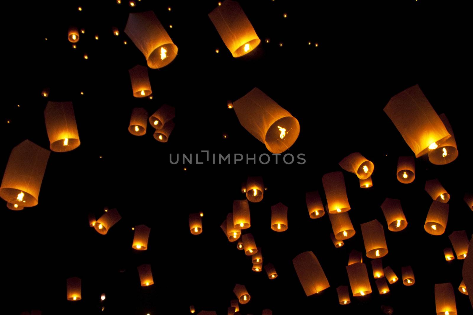 Sky lanterns firework festival,Chiangmai ,Thailand by Yuri2012