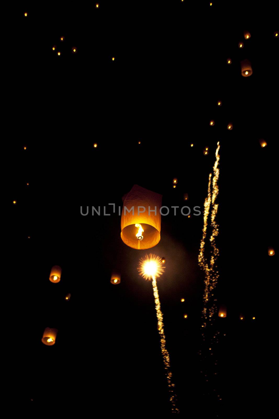 Sky lanterns firework festival,Chiangmai ,Thailand by Yuri2012