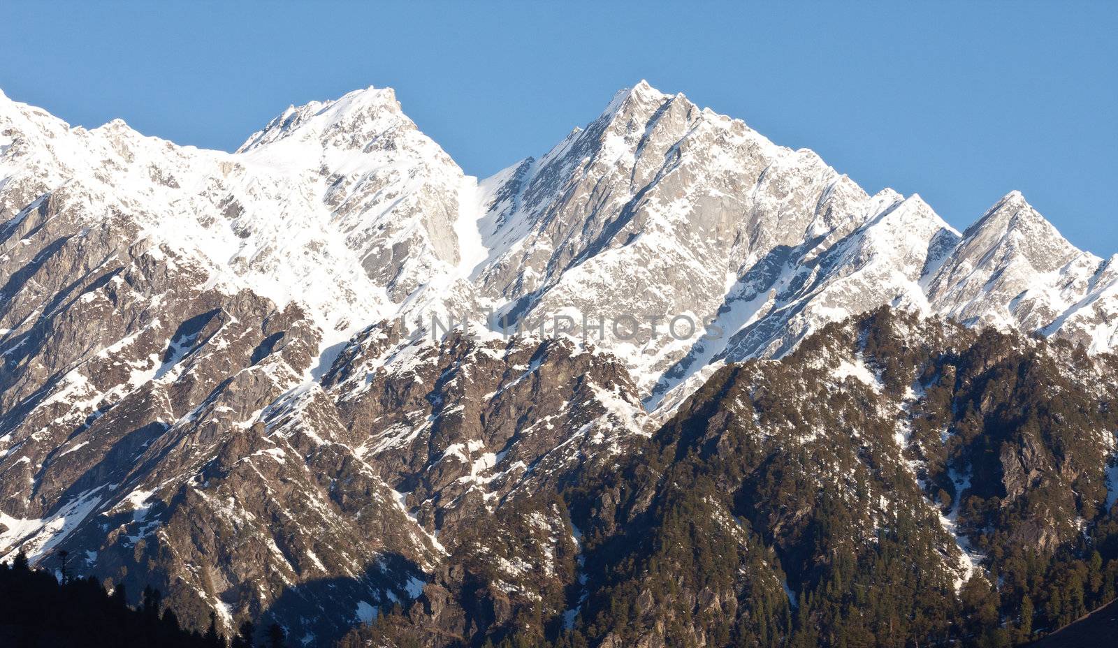 Beautiful peaks of Himalayas in Manali Valley, India.