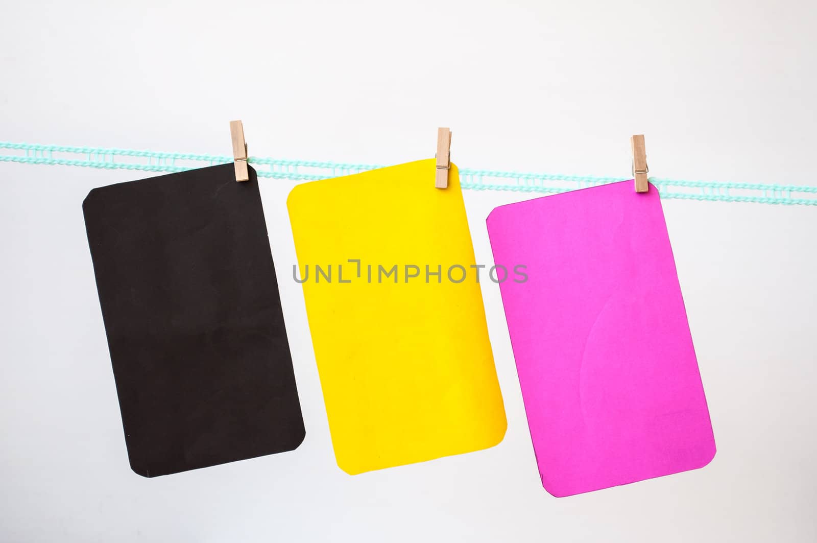 multicolor hang paper for note