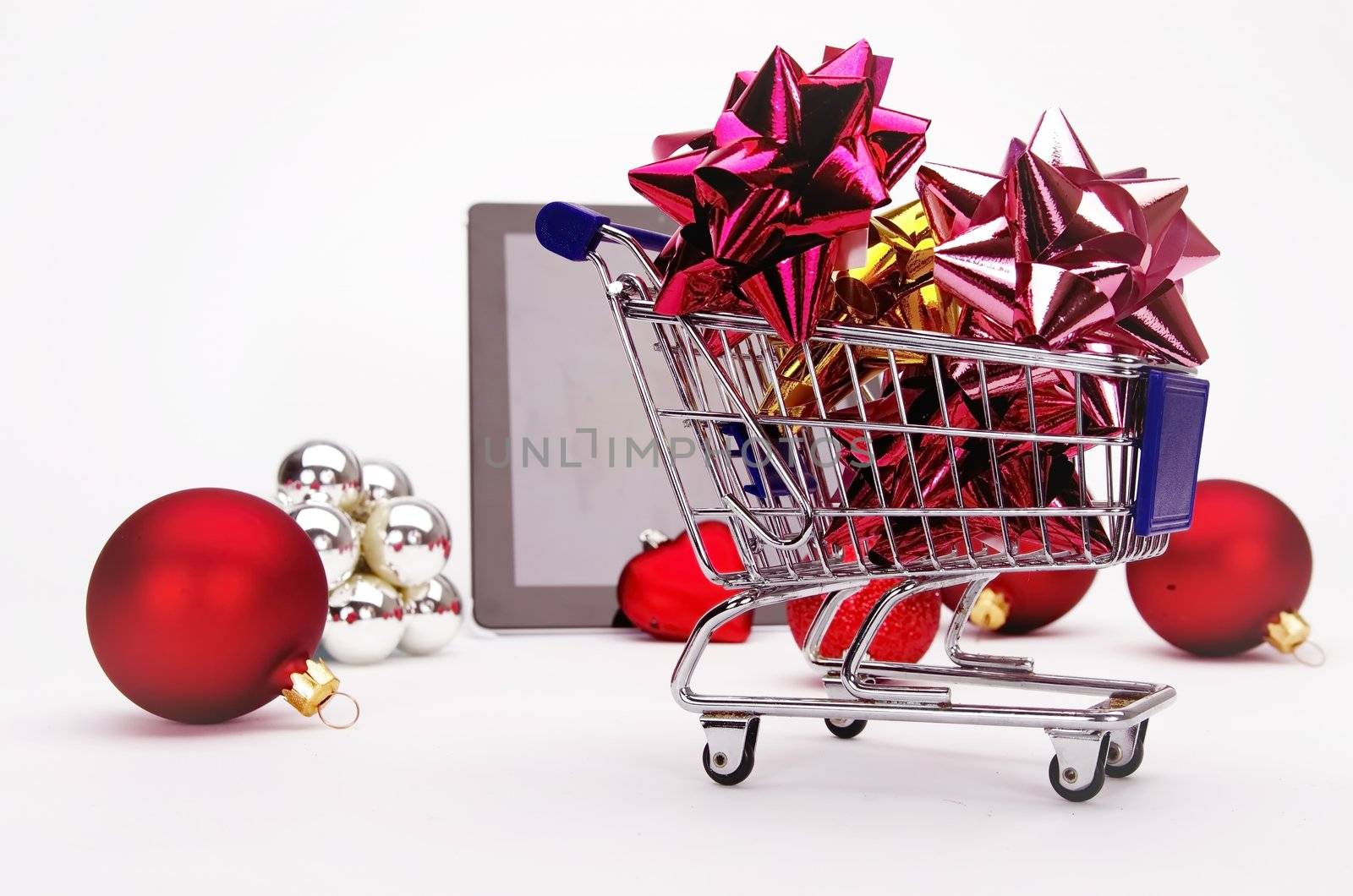 Christmas shopping by yucas