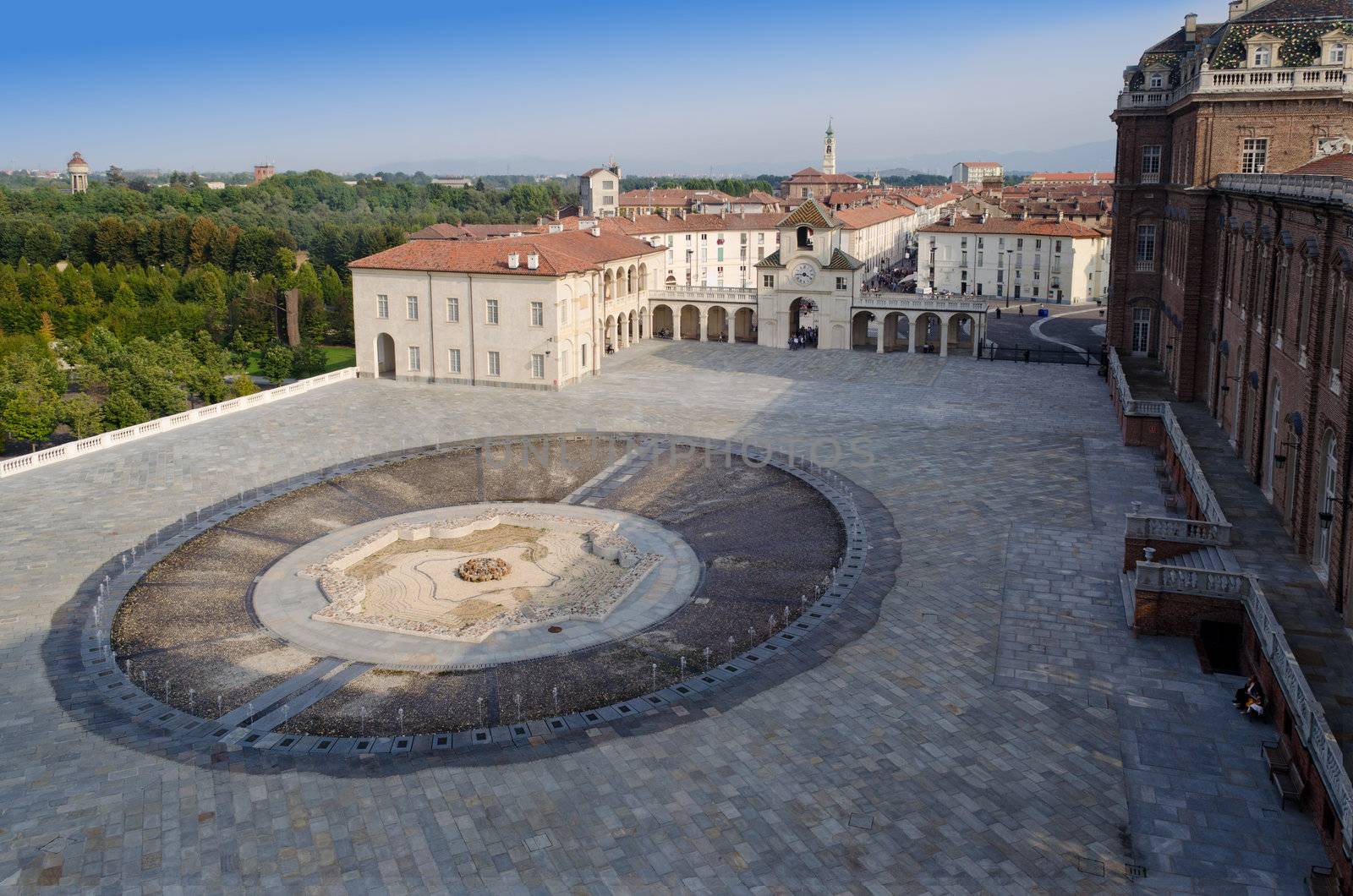 Front square of Reggia di Venaria and fountain by artofphoto