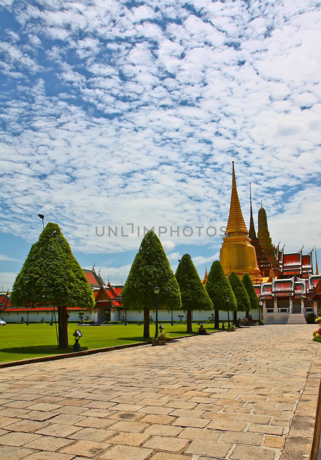 temple thailand by Photoguide