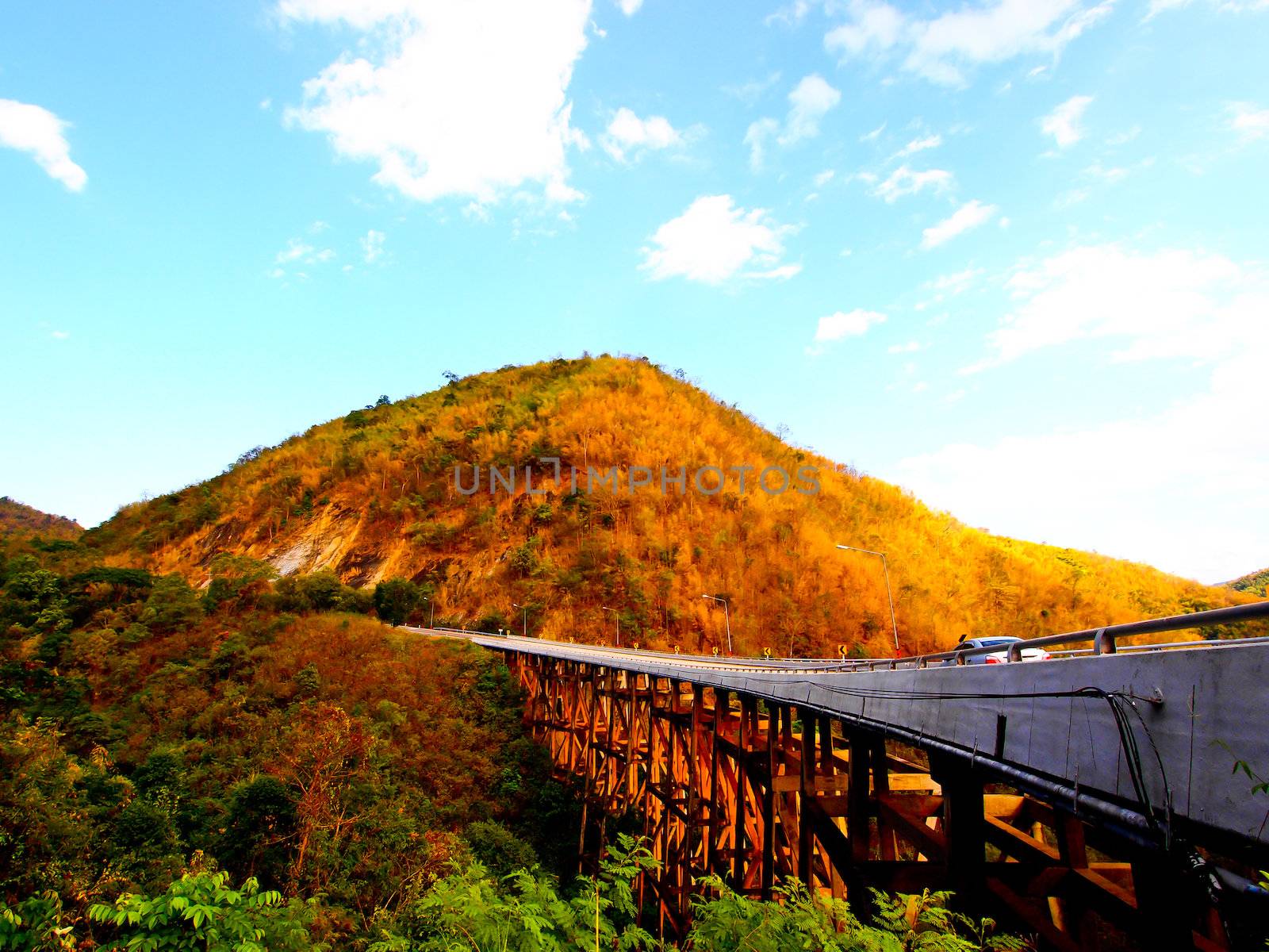 Mountain and bridge which have the tallest column in Thailand