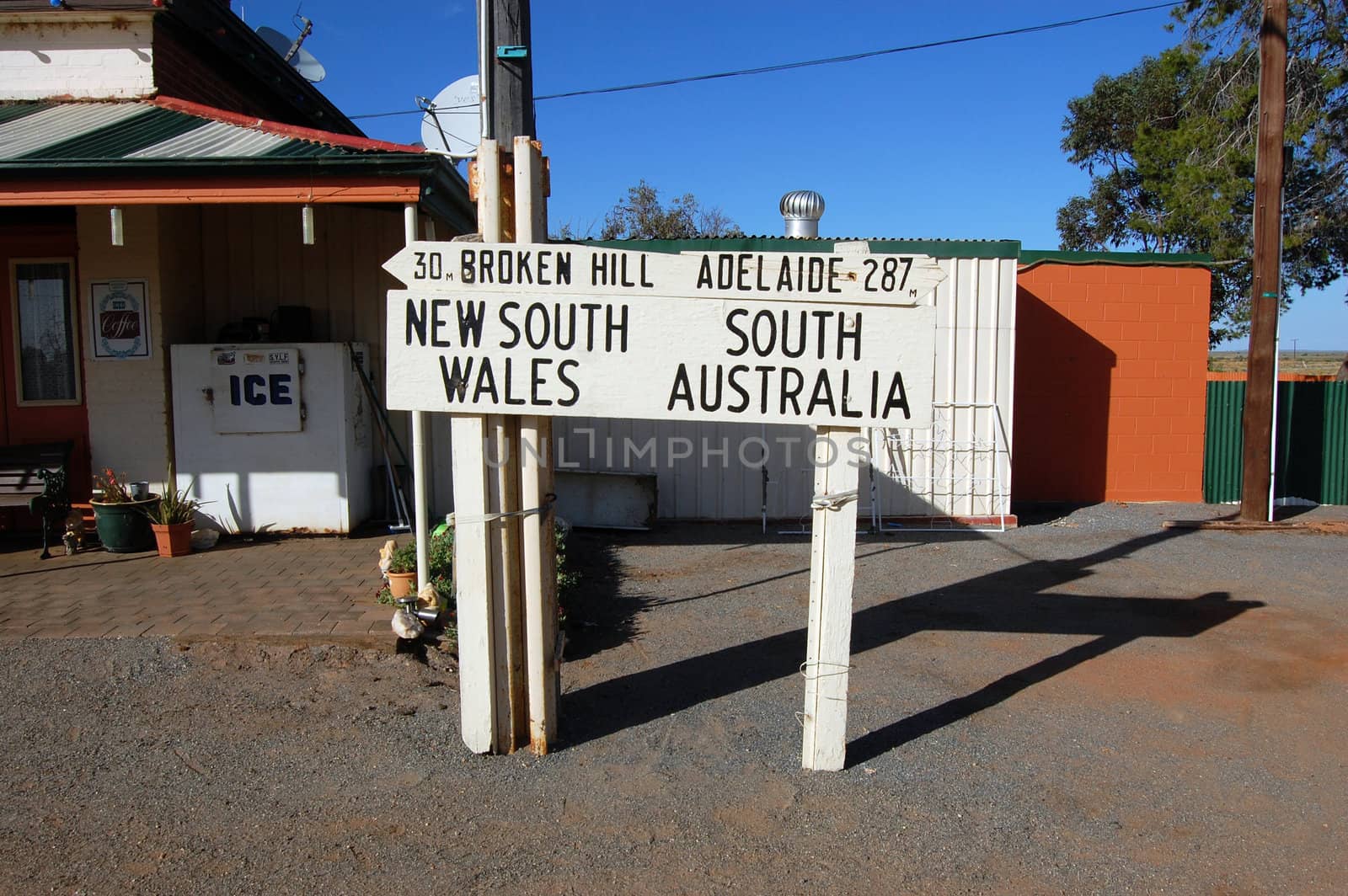 Australia state border road sign between New South Wales and South Australia