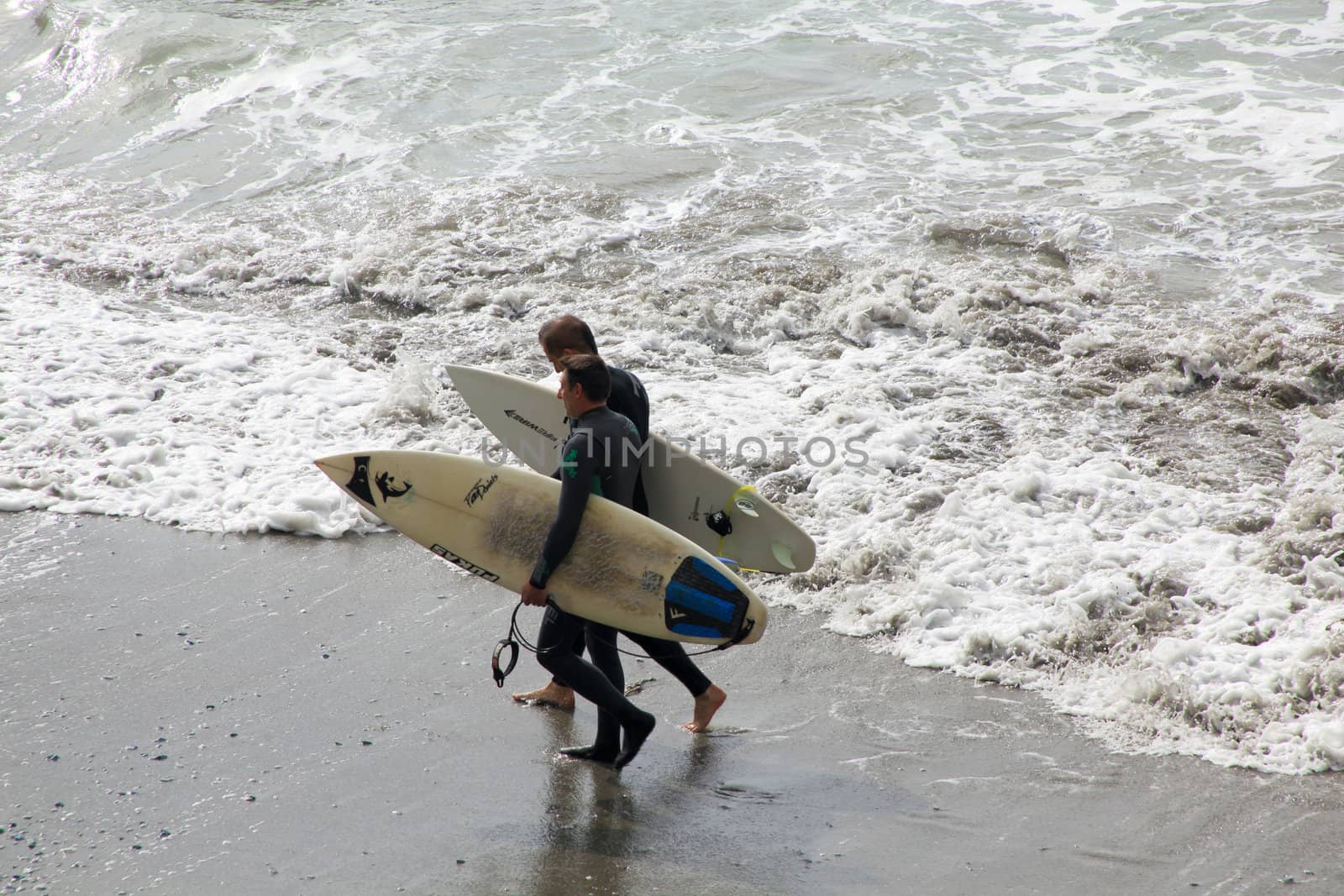 Surfing in Levanto, opening the performances season by adrianocastelli