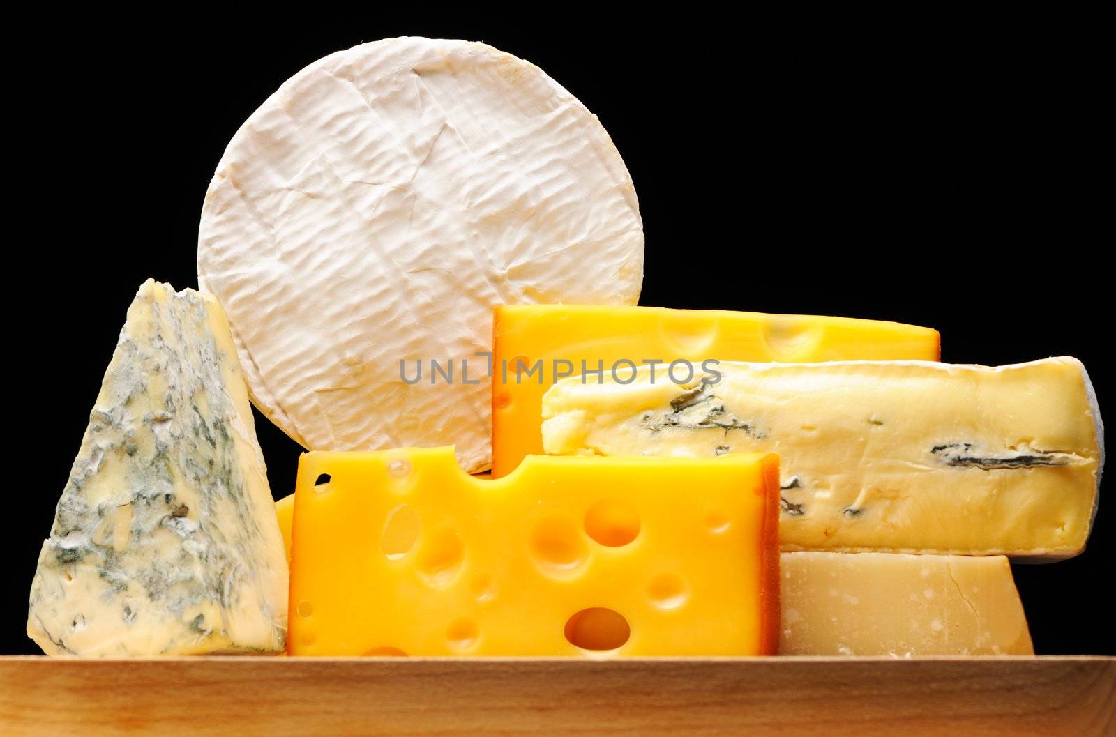 Various types of cheese by haveseen