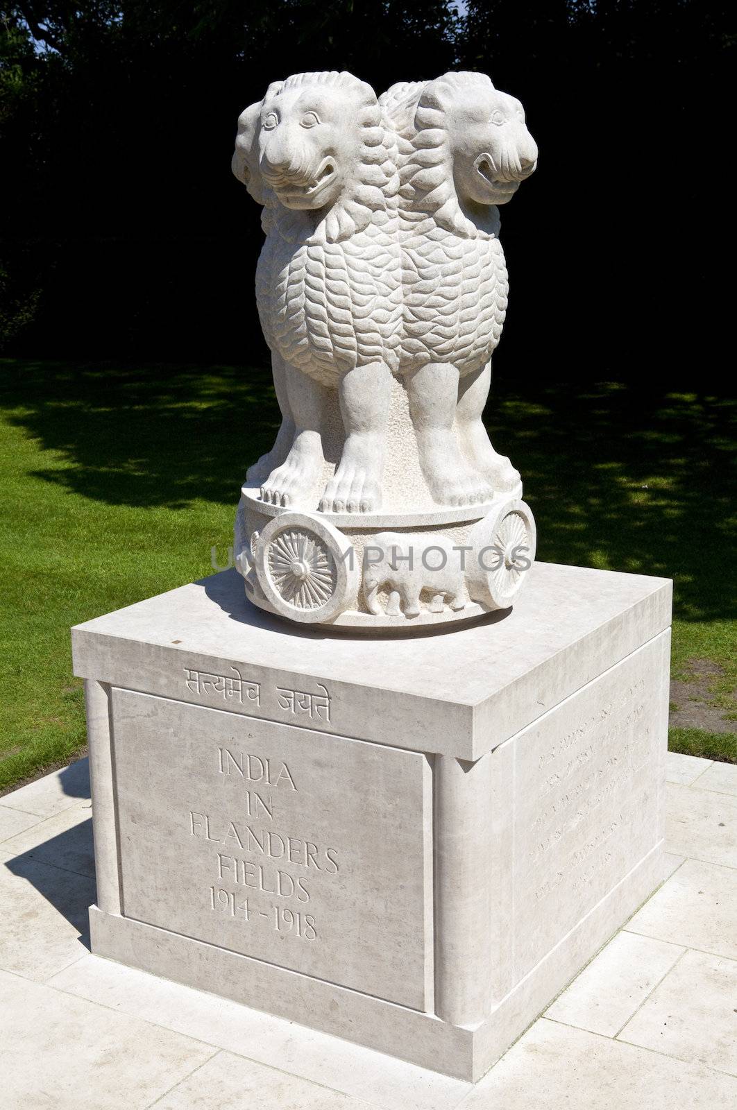 A monument/memorial dedicated to the Indian servicemen who fought in Flanders fields during the first world war.  This monument is situated at the Menin Gate in Ypres.