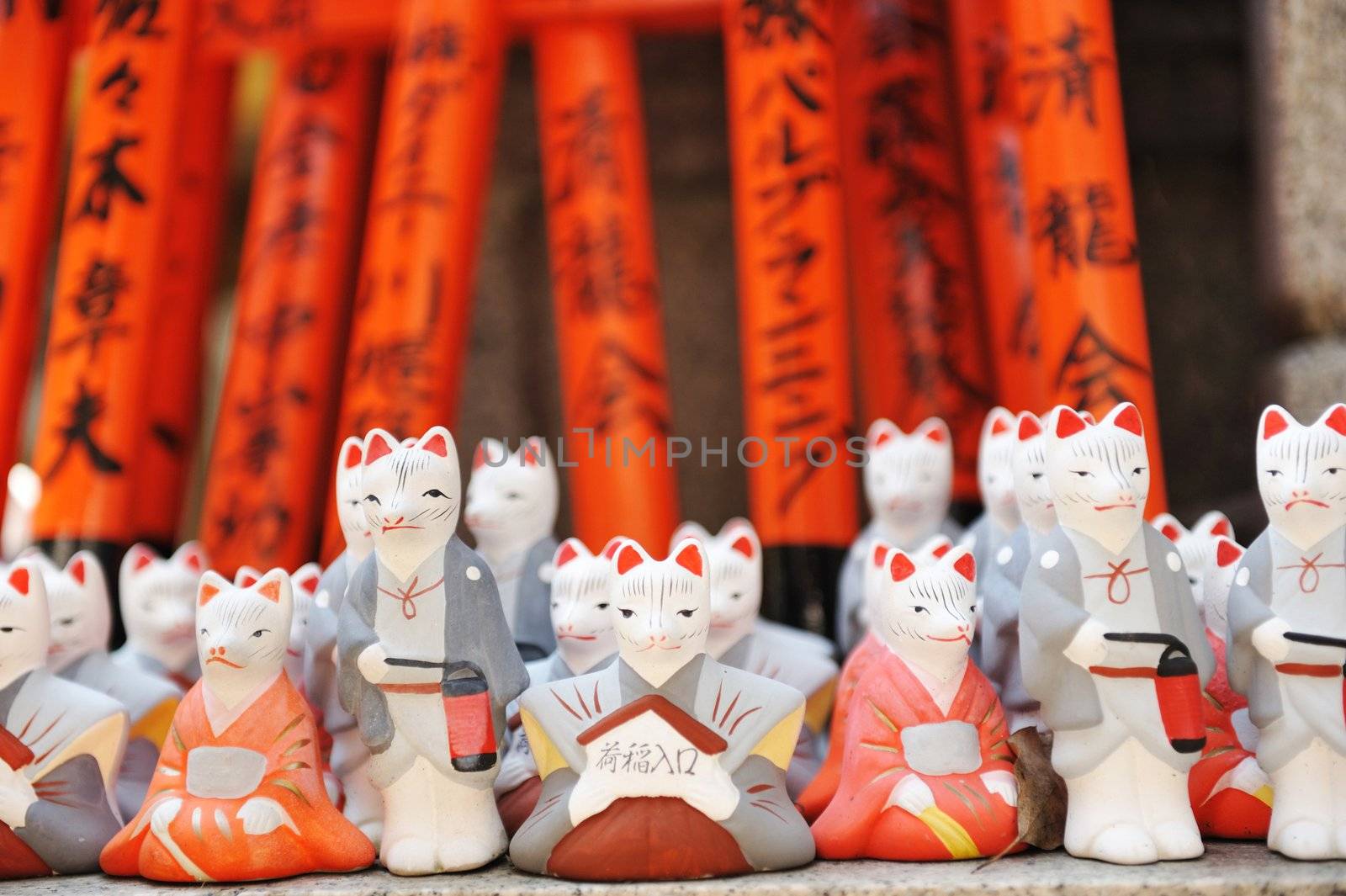 Foxes at Fushimi Inari shrine, Kyoto, Japan