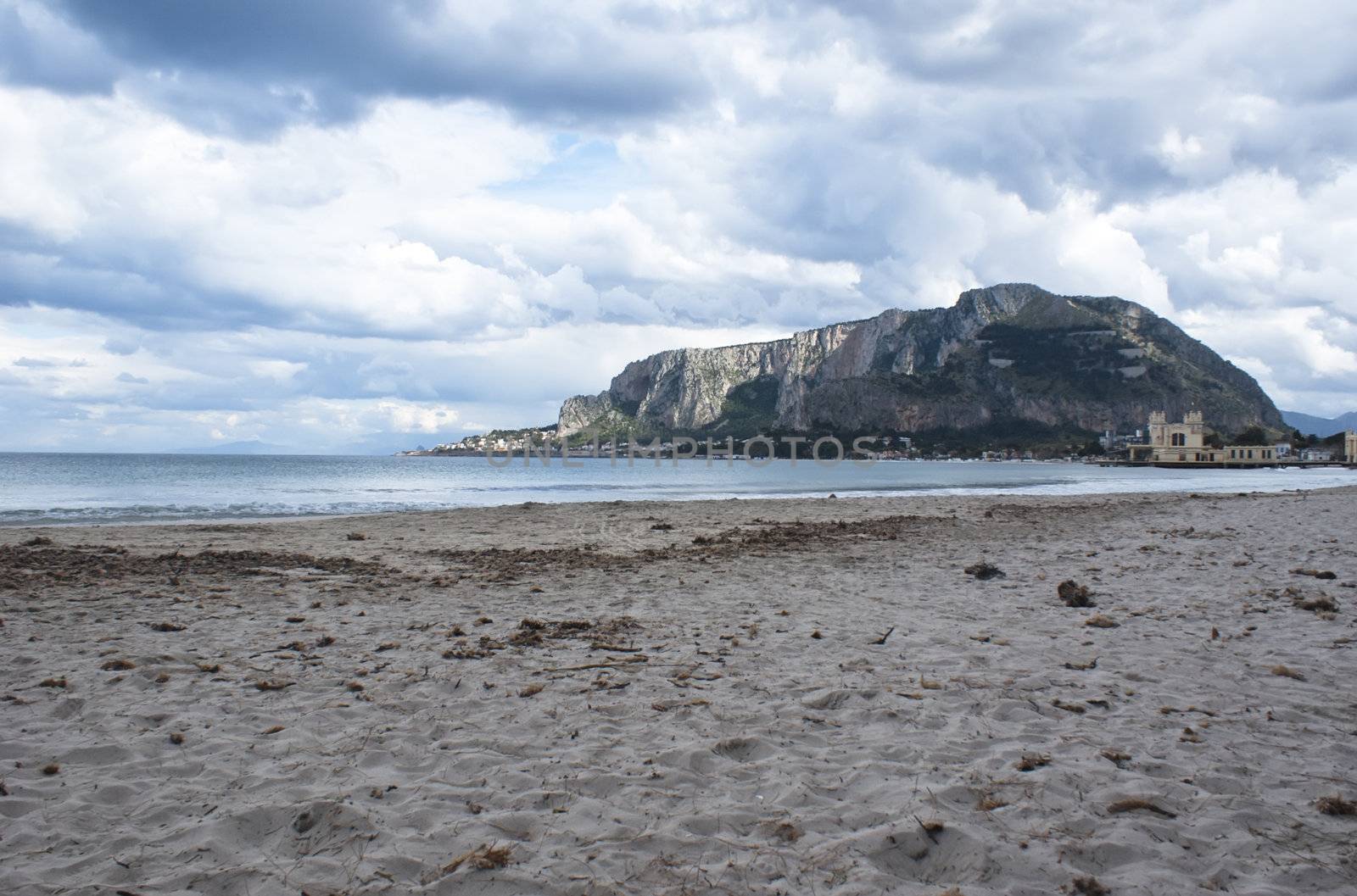 Beach of Mondello, Palermo, Sicily by gandolfocannatella