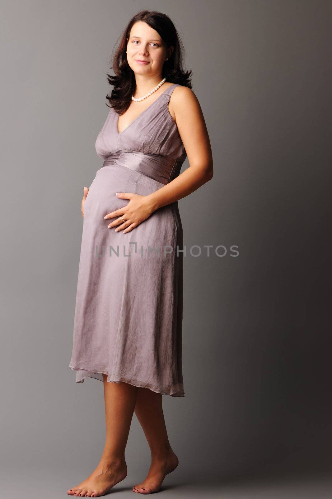 Pregnant woman by haveseen