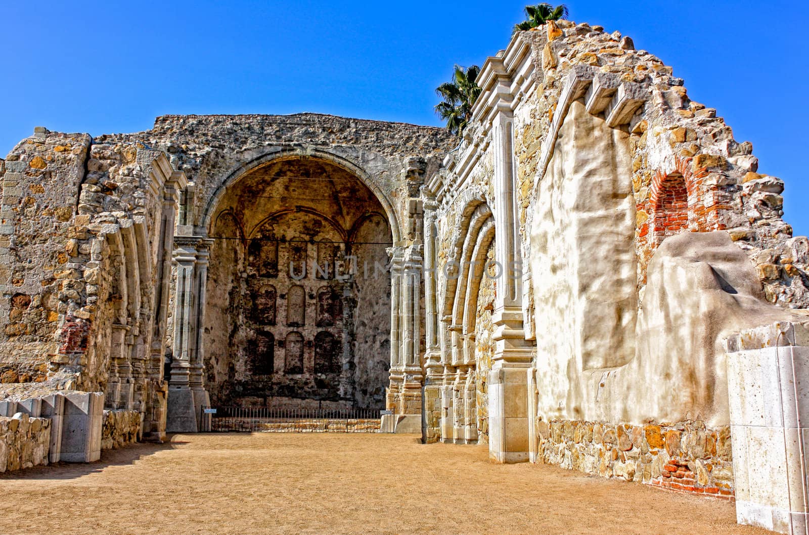 1812 Earthquake Ruins Mission San Juan Capistrano by wolterk