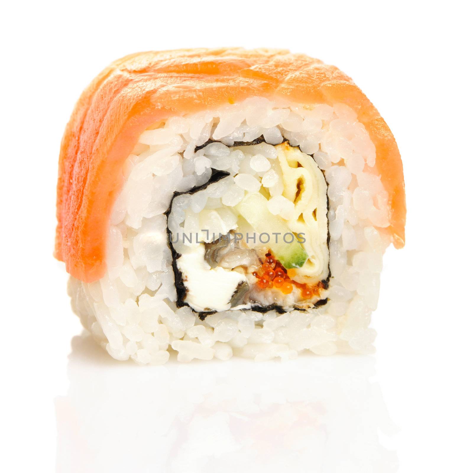 Sushi roll by haveseen