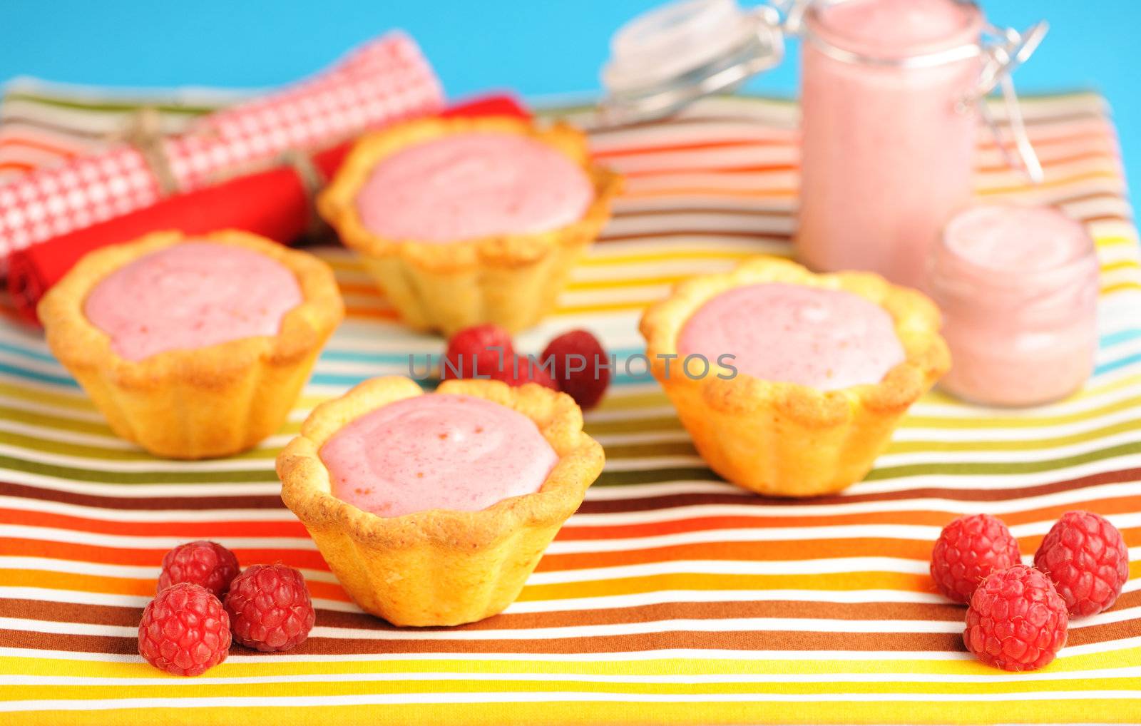 Cakes with raspberry yogurt dessert
