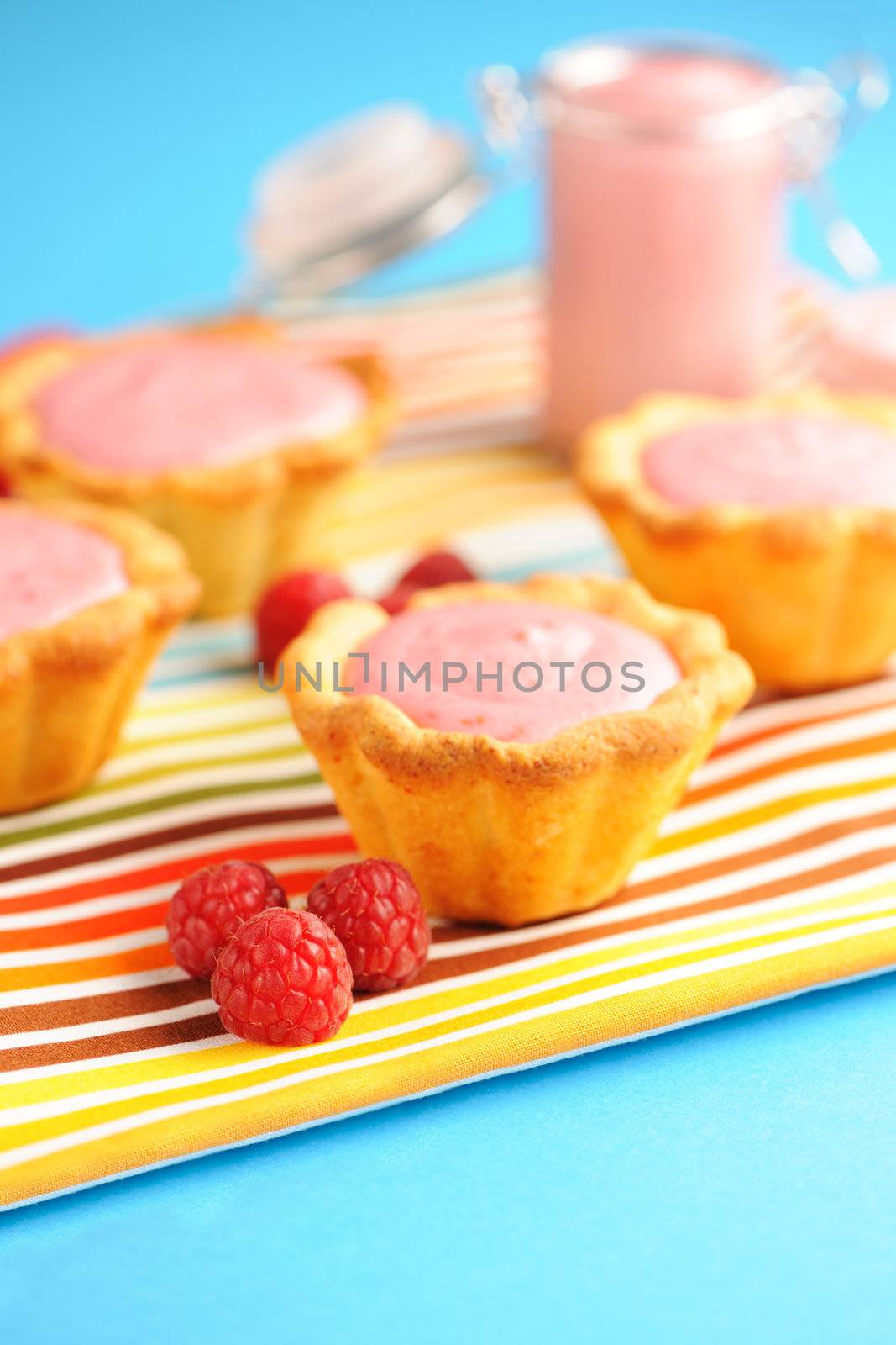 Cakes with raspberry yogurt dessert