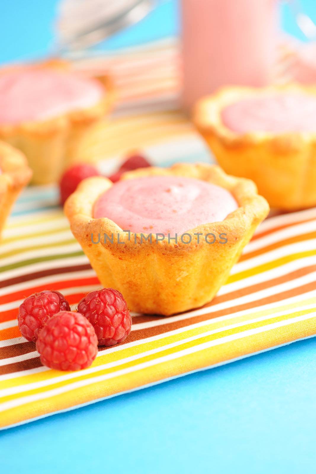 Cakes with raspberry yogurt dessert