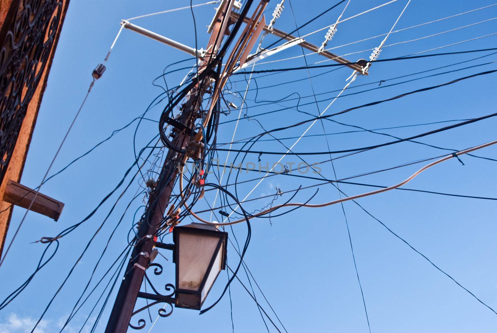 Tangled power lines in Mexico street