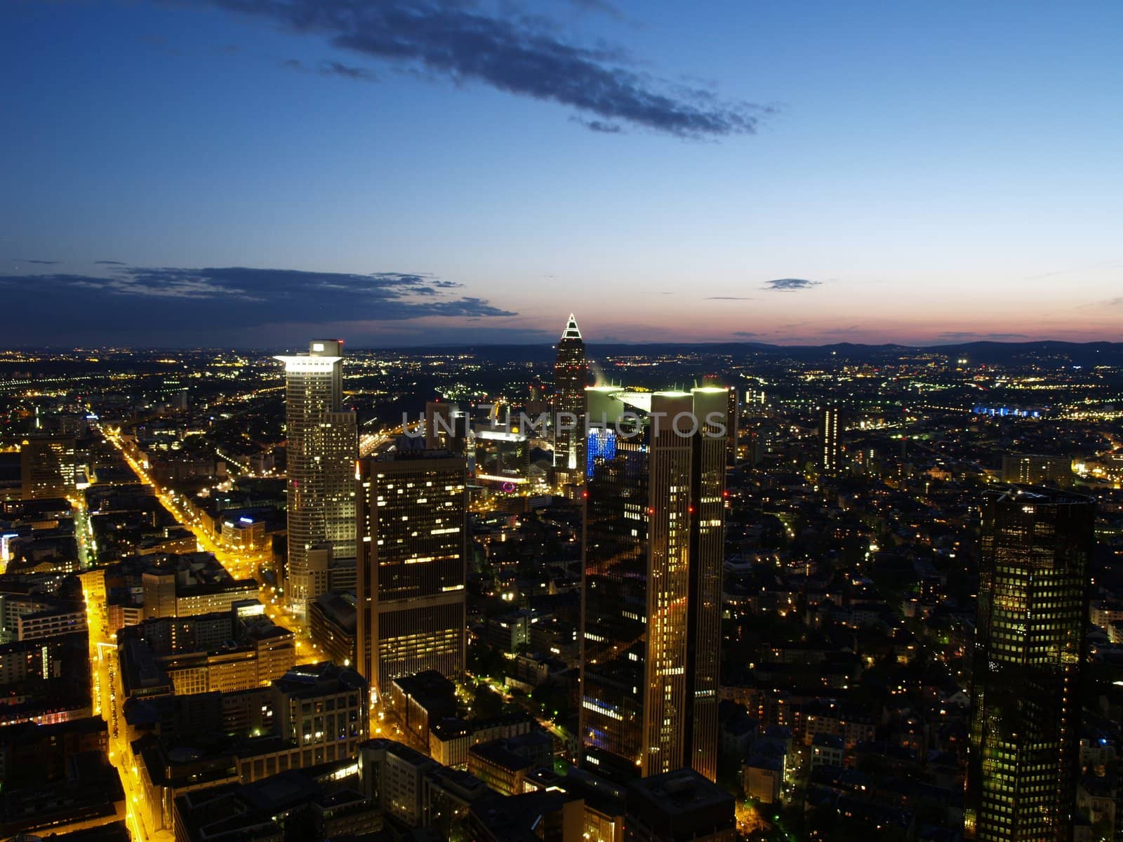 Nightscene of Frankfurt city by anderm