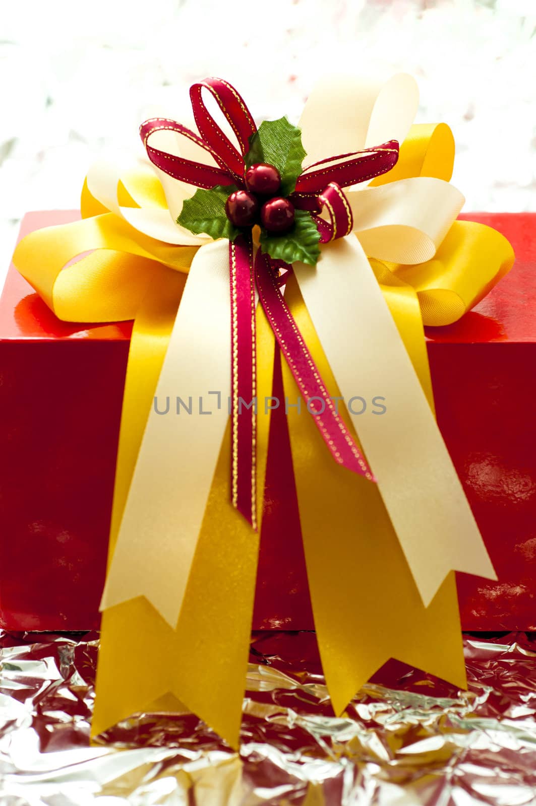 Gift box by TanawatPontchour