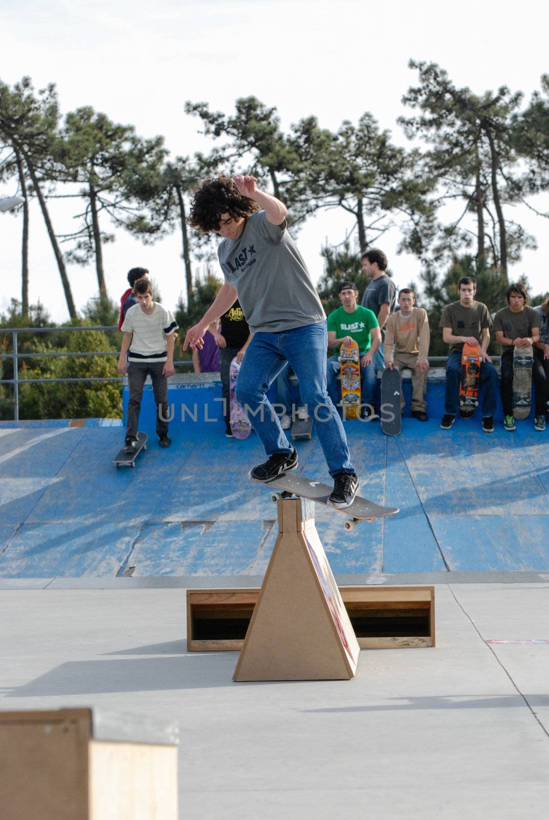 ILHAVO, PORTUGAL - MARCH 16: Pedro Mano on a FS feeble grind during the Skate Open Ilhavo on March 16, 2008 in Ilhavo, Portugal.