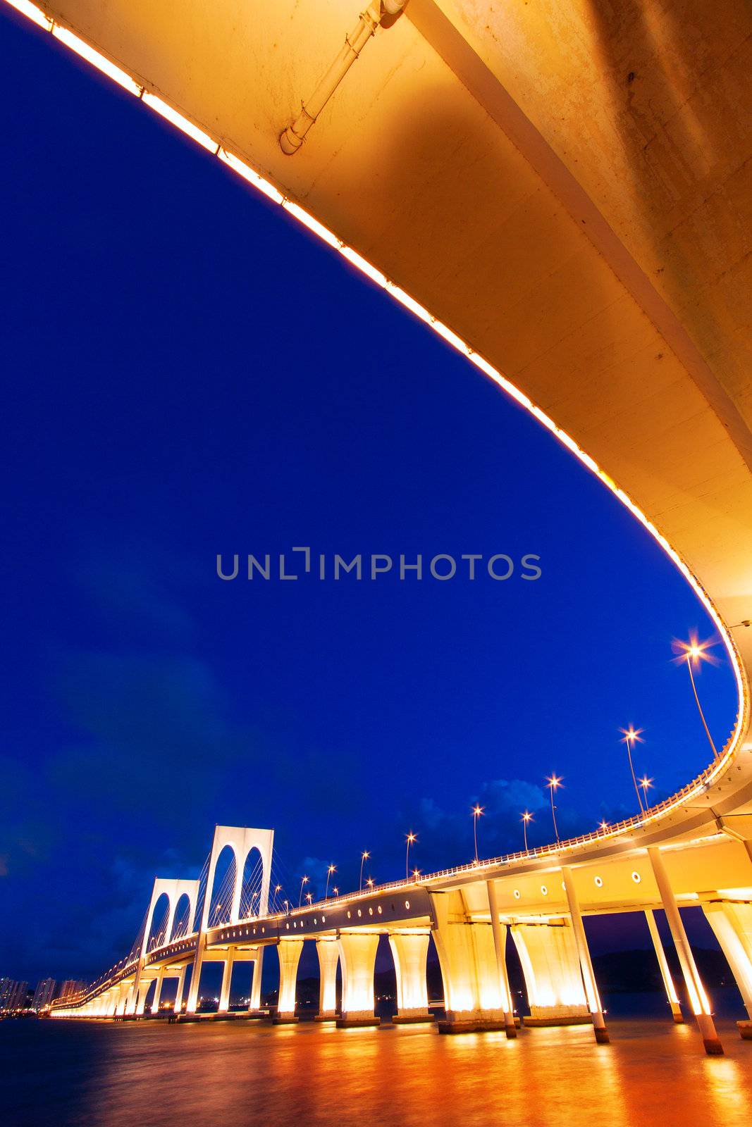 Sai Van bridge in Macau  by cozyta