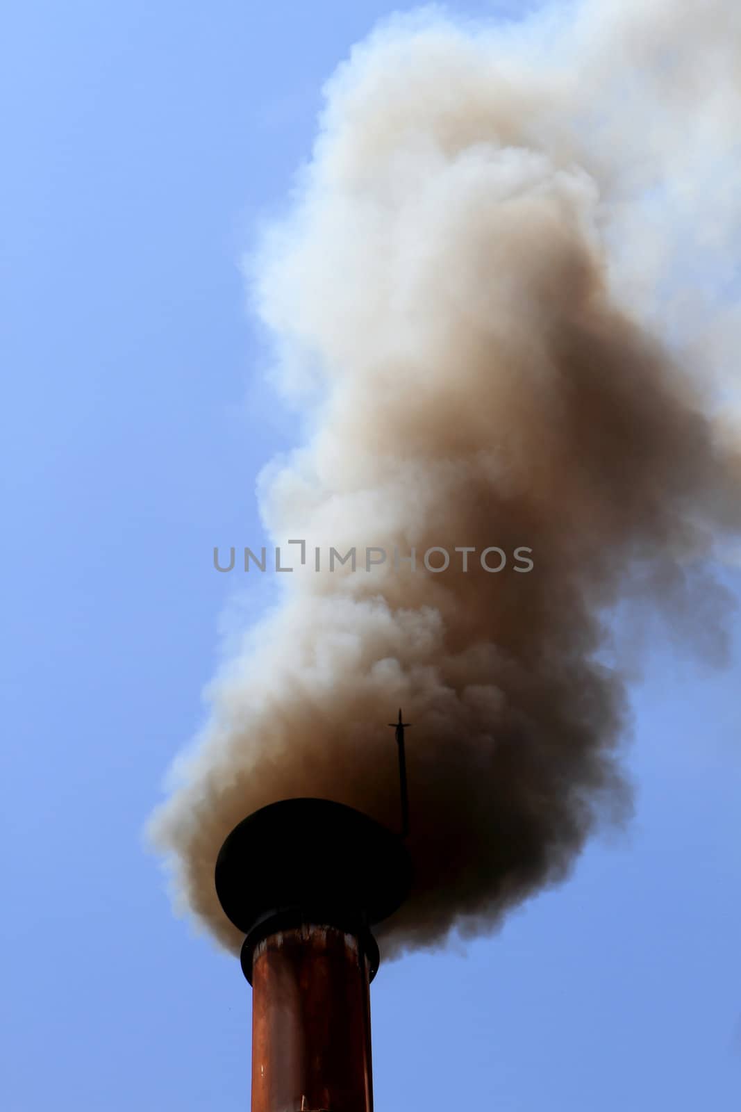 pipe black smoke emission by rufous