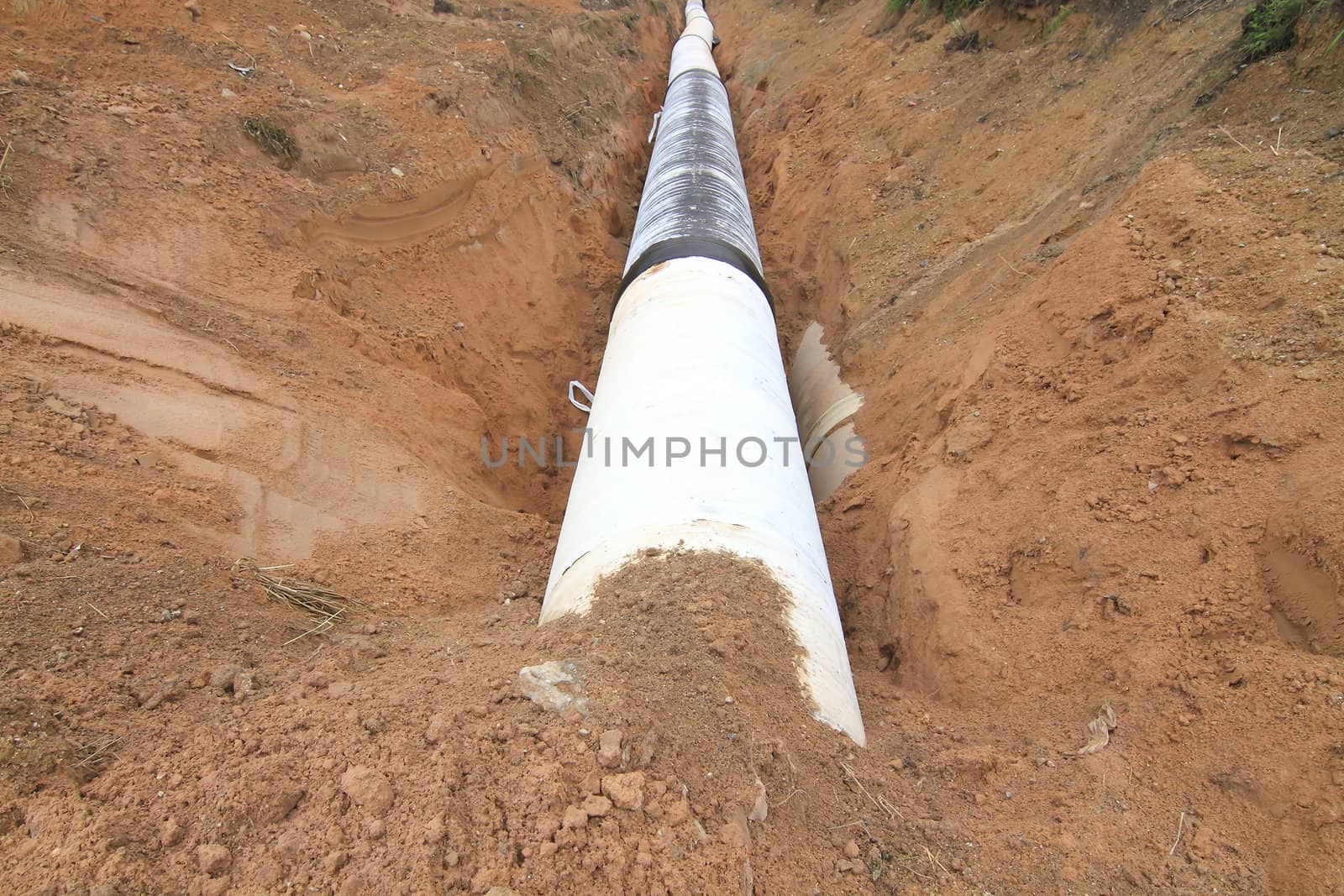 the long pipeline on a countryside