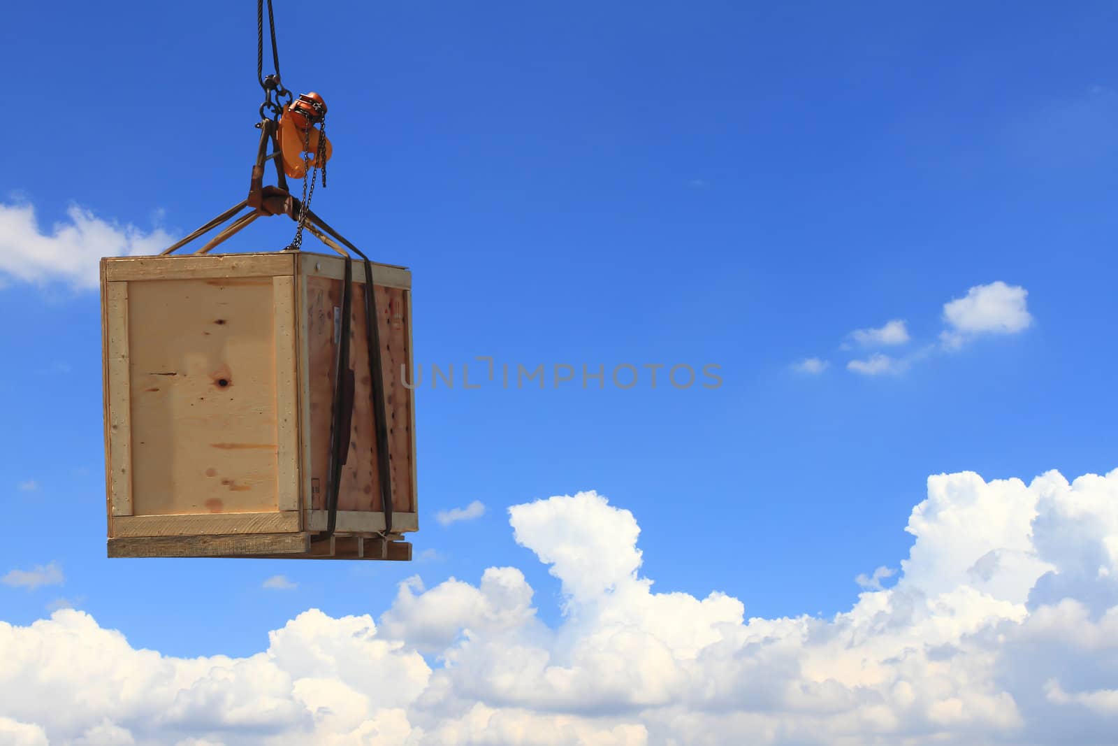 hook holding wooden container