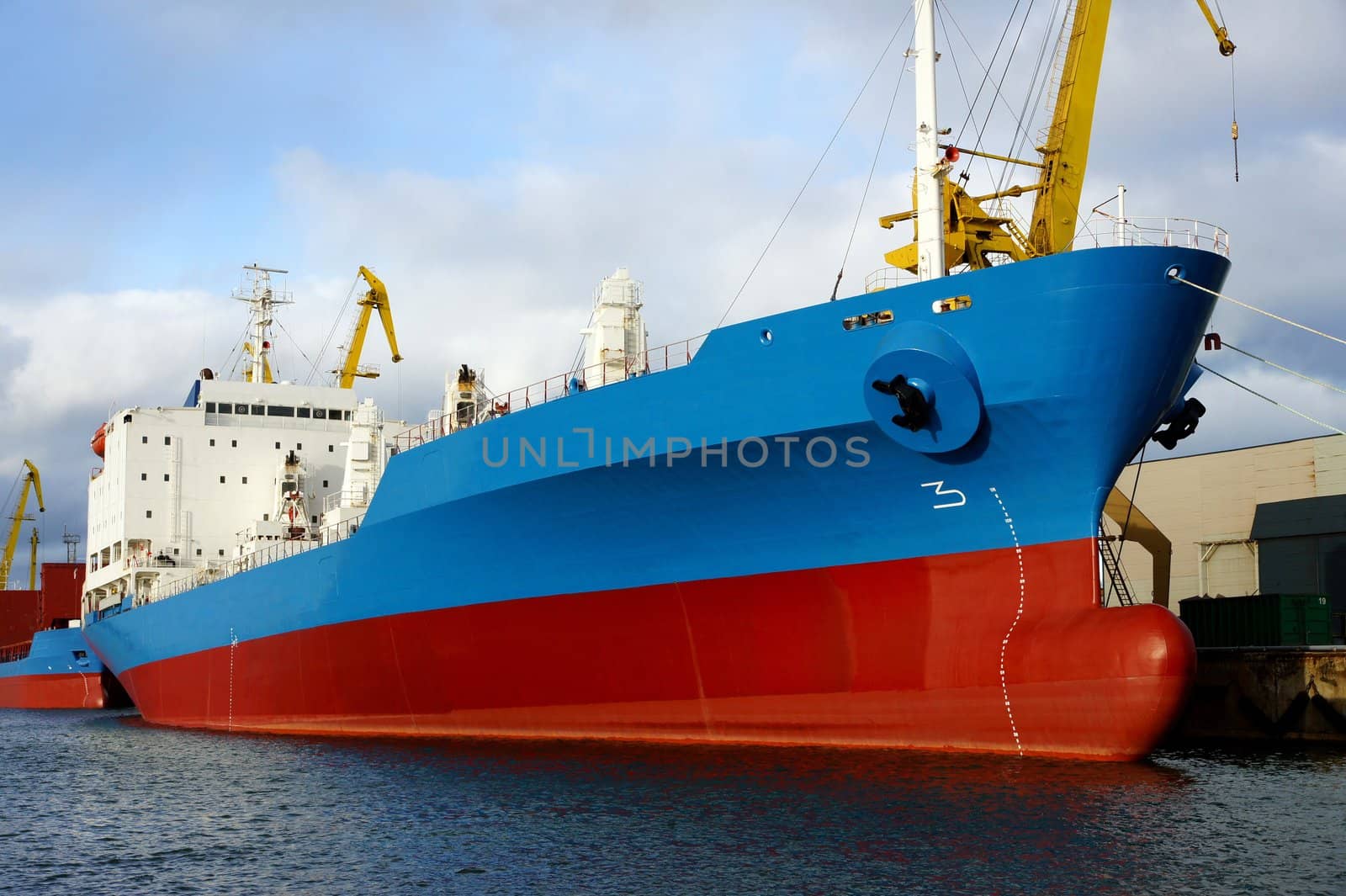 The cargo ship costs at a mooring