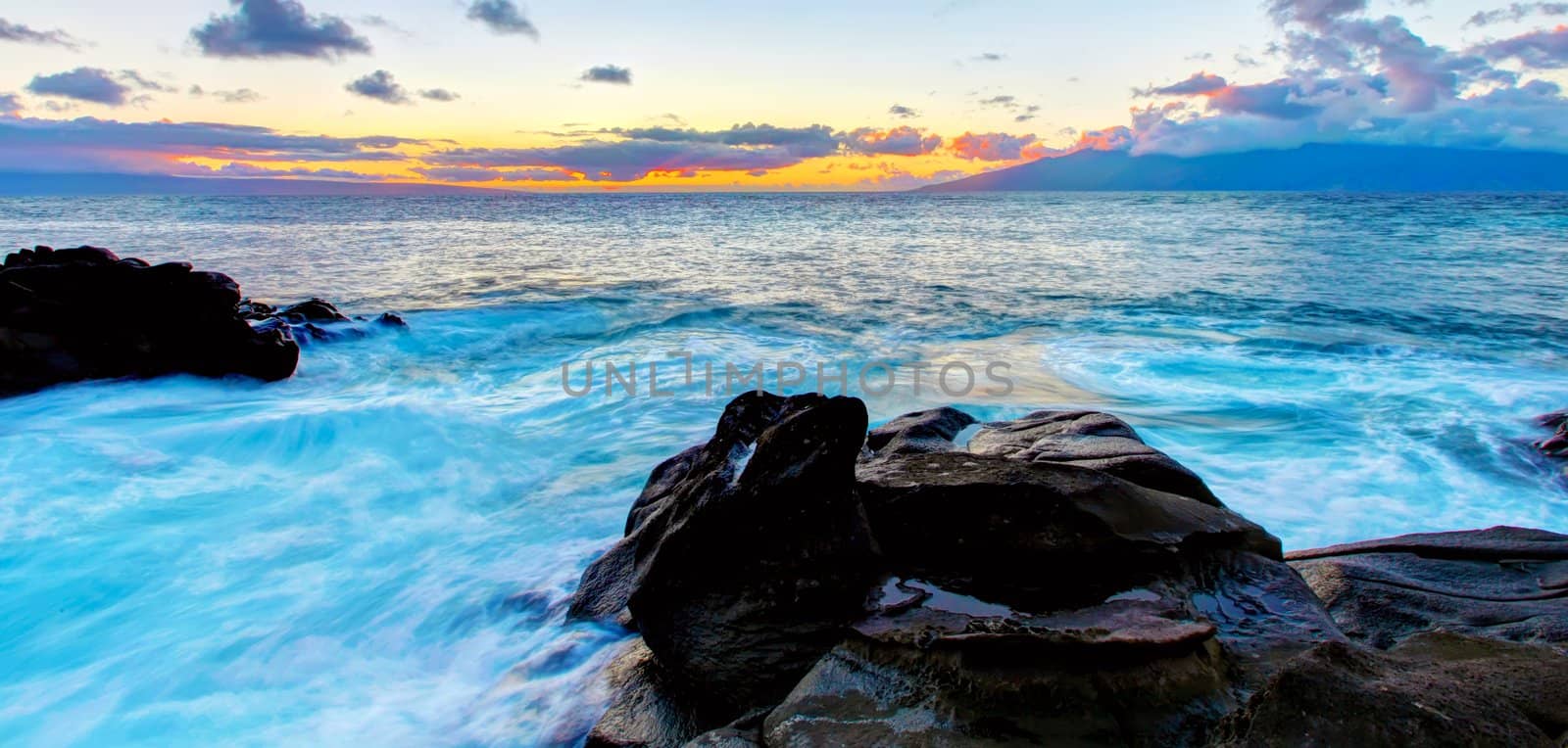 Island Maui tropical cliff coast line with ocean. Hawaii. 