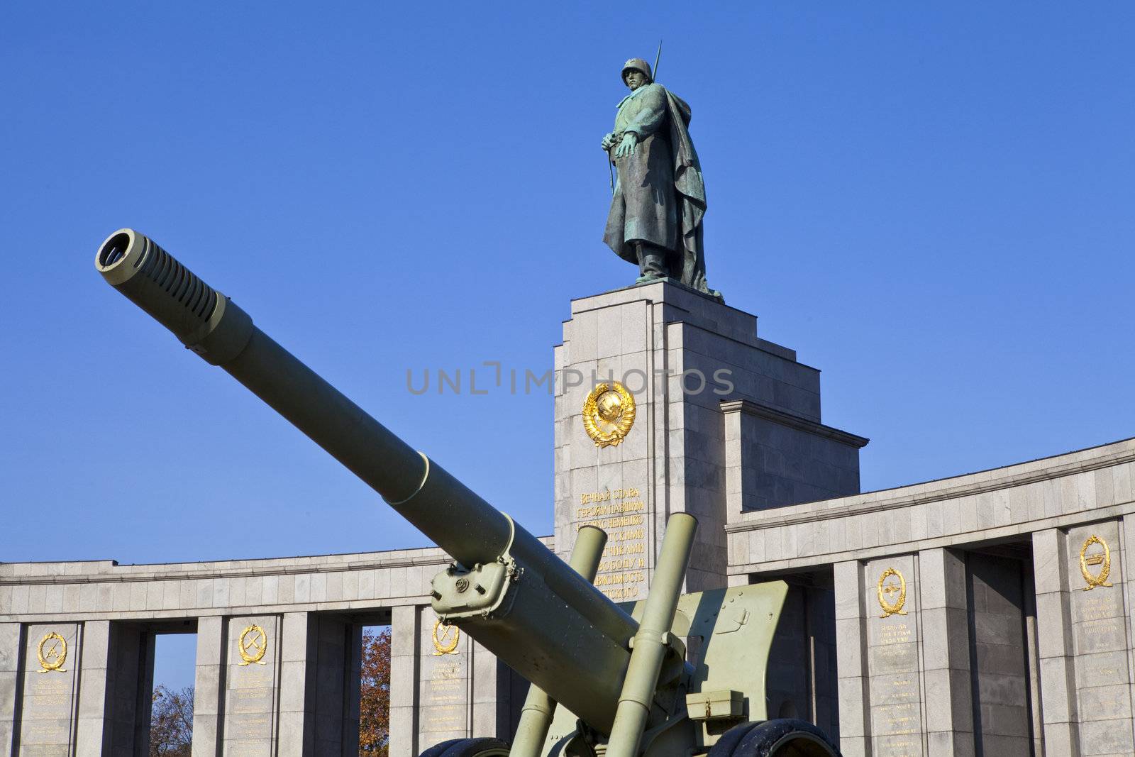 Soviet War Memorial in Berlin by chrisdorney