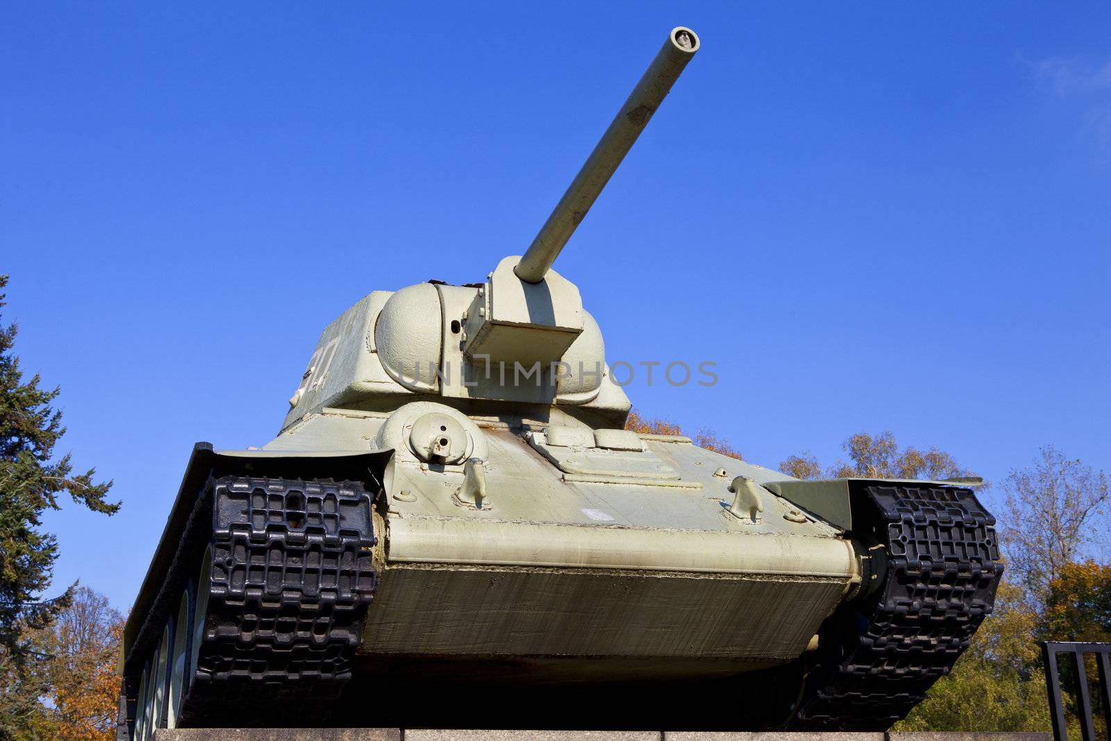 Tank at the Soviet War Memorial in Berlin by chrisdorney