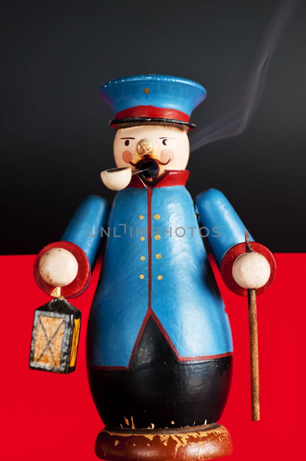 incense smoker night watchman by Jochen