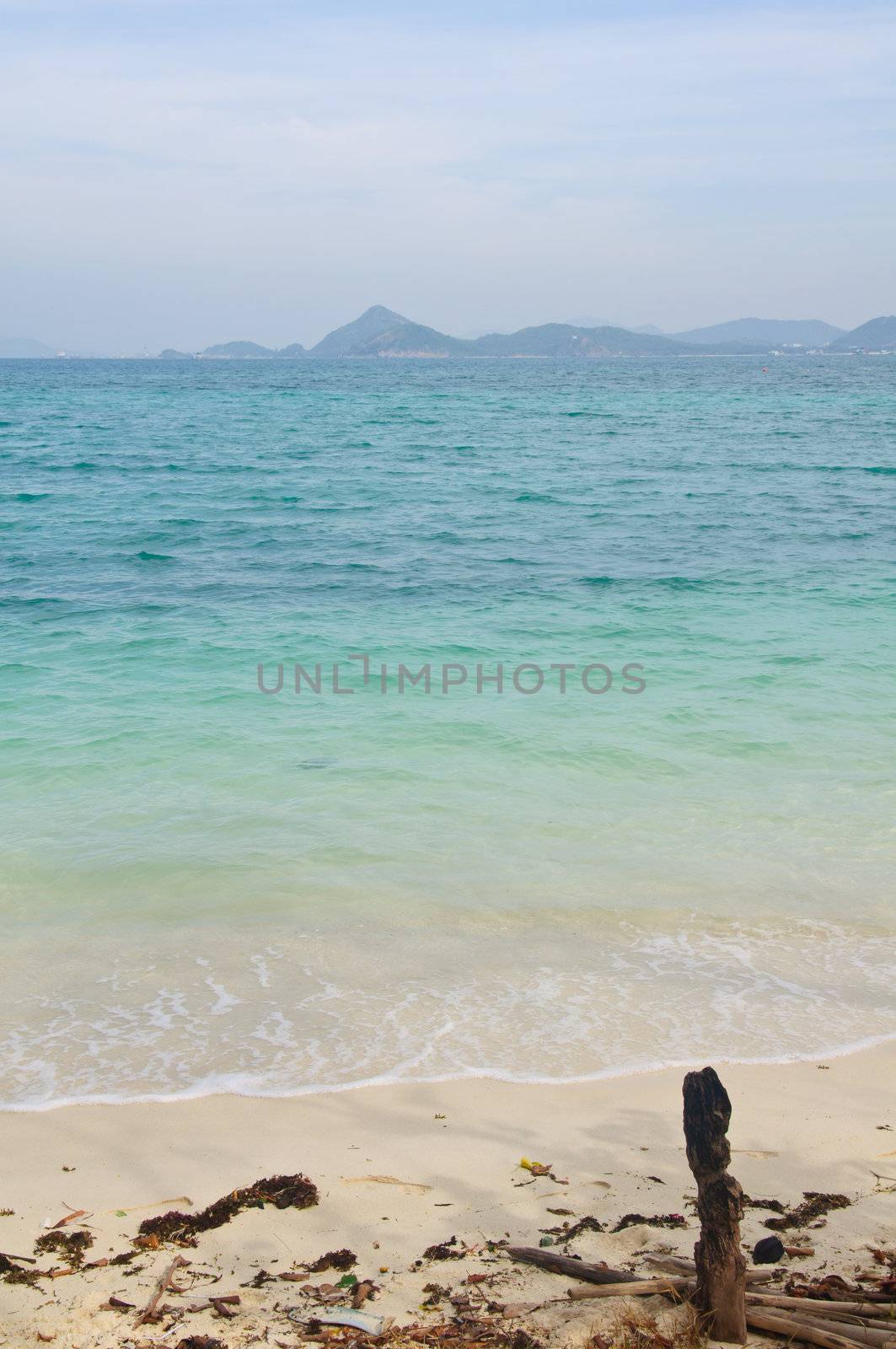 beautiful sea at Sattaheep beach, Cholburi, Thailand